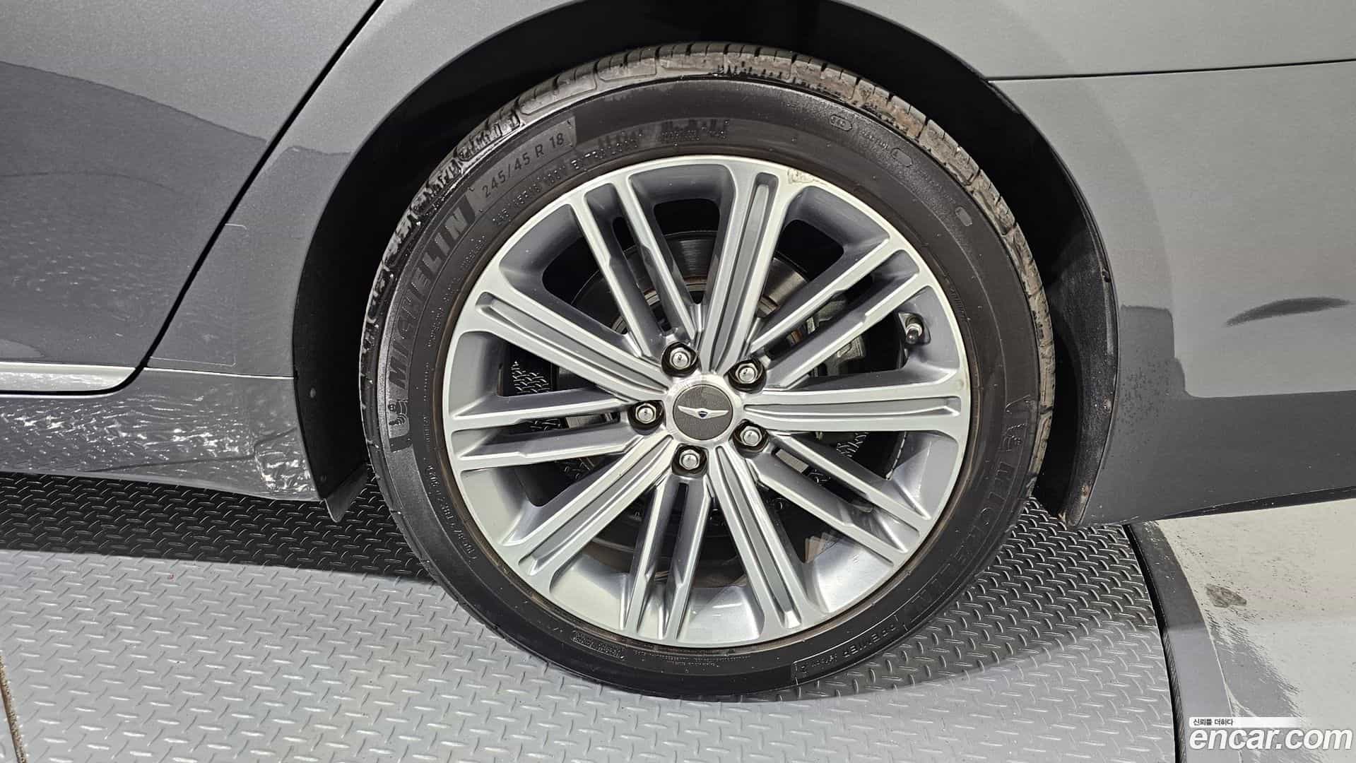 G80 Genesis 2016.10-OUTER-005