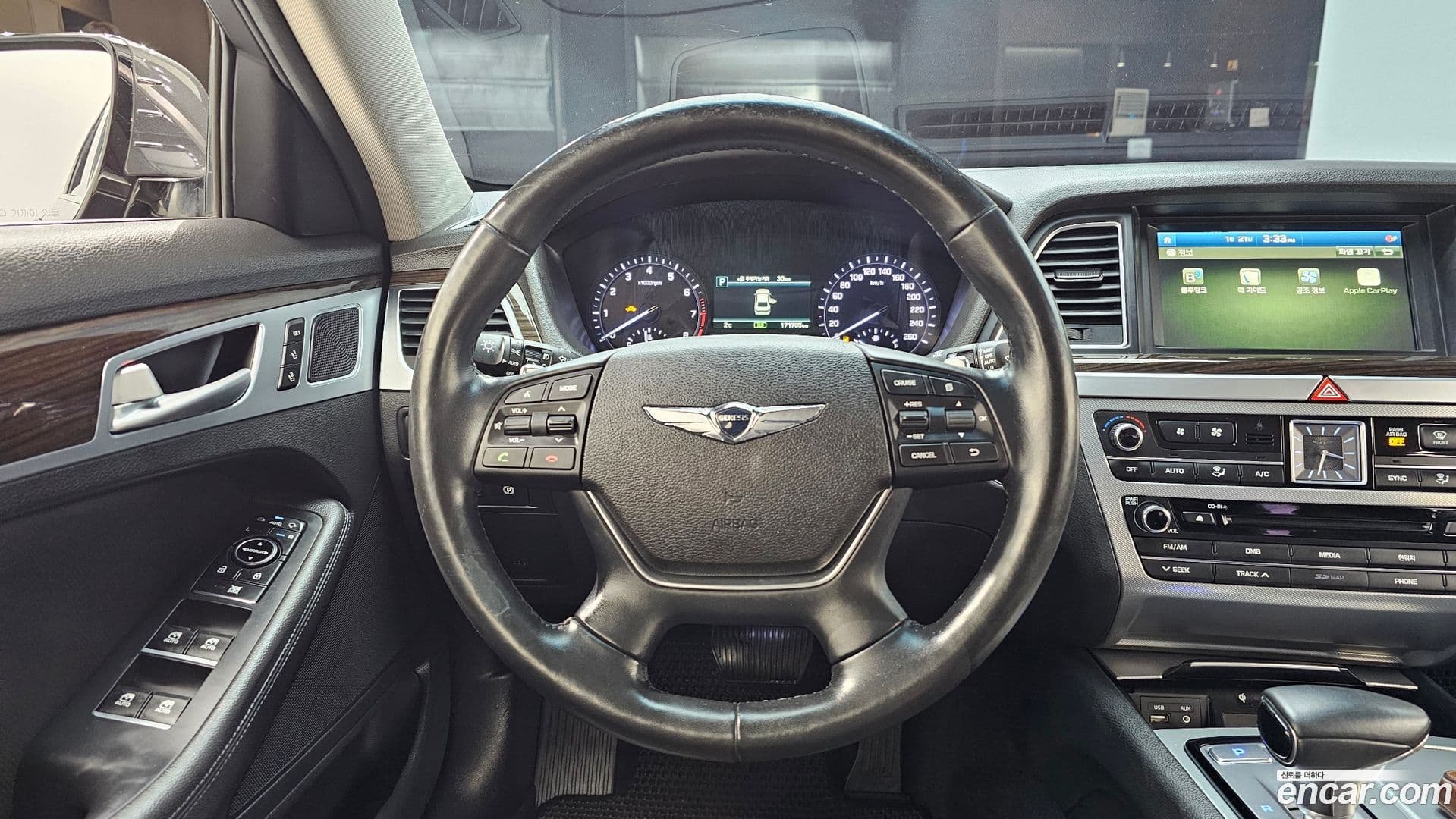 Main__Slider__Photo:G80 Genesis 2016.10-13