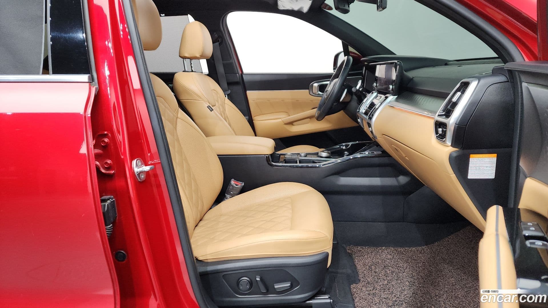 Main__Slider__Photo:Sorento Kia 2021.4-10