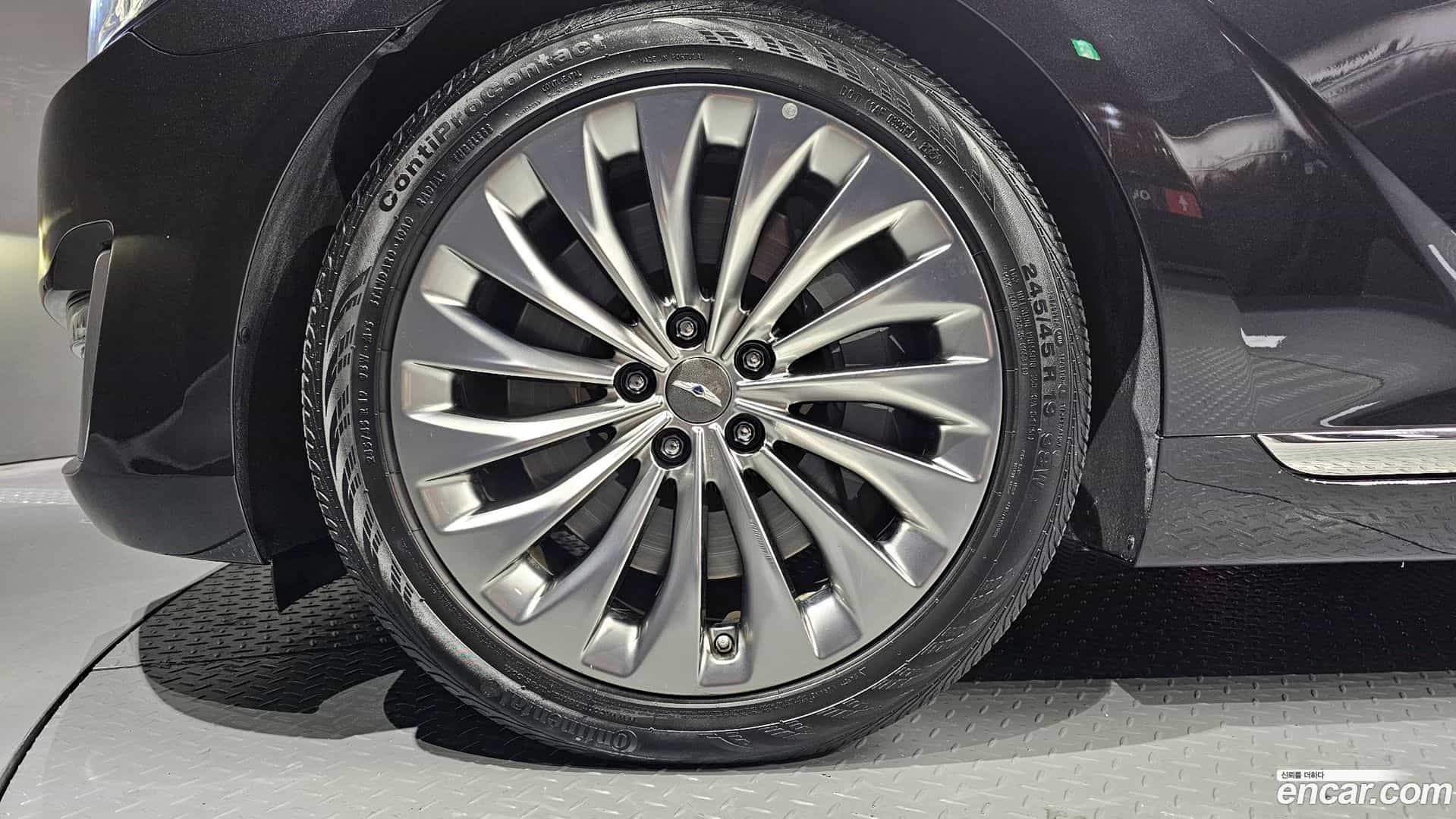 EQ900 Genesis 2018.11-OUTER-005