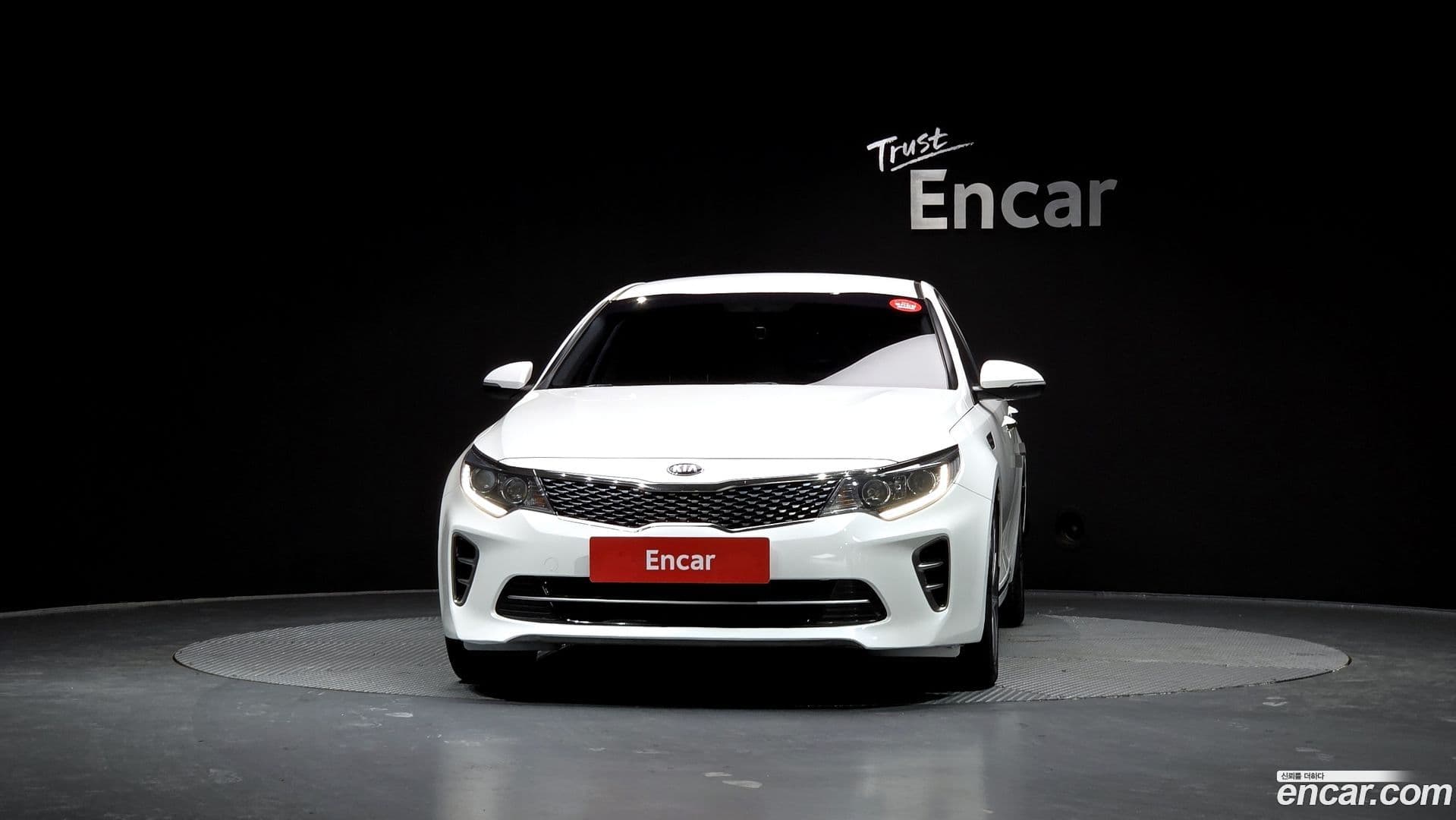 Main__Slider__Photo:K5 Kia 2015.7-2