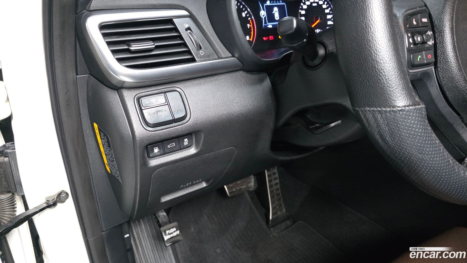 Main__Slider__Photo:K5 Kia 2015.7-13