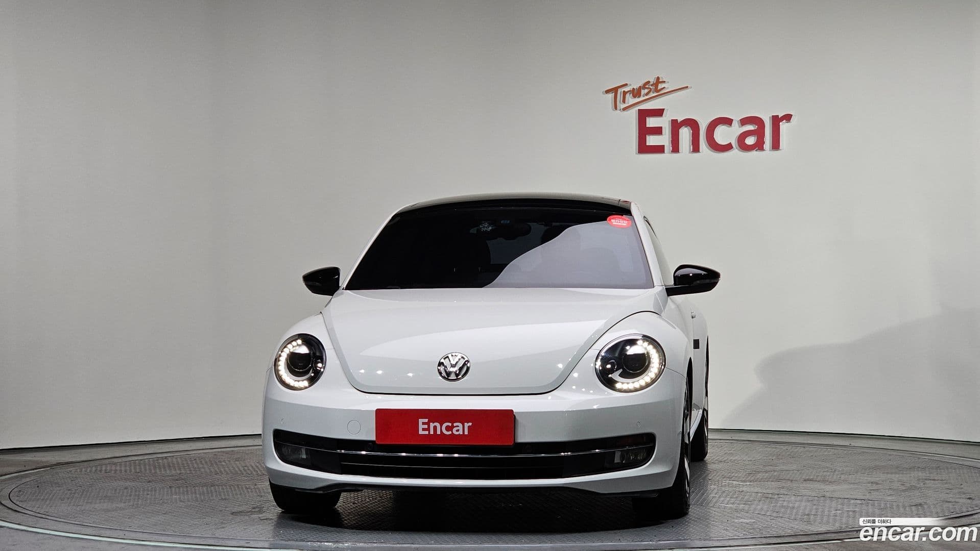 Main__Slider__Photo:Beatle Volkswagen 2012.9-2