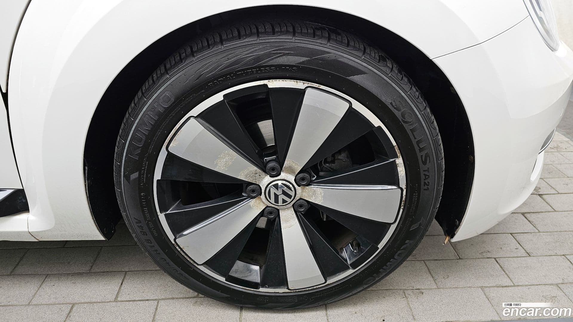 Main__Slider__Photo:Beatle Volkswagen 2012.9-4
