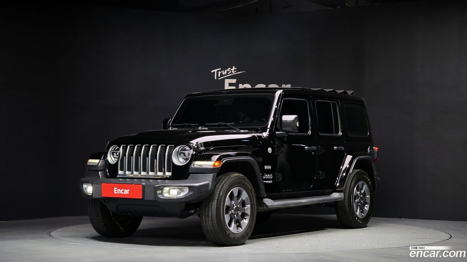 Main__Slider__Photo:Wrangler Jeep 2022.11-0