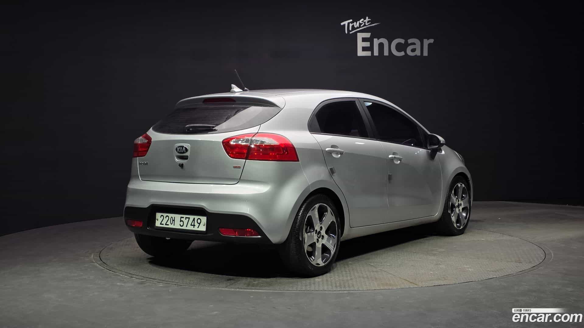 pride Kia 2012.0-OUTER-002