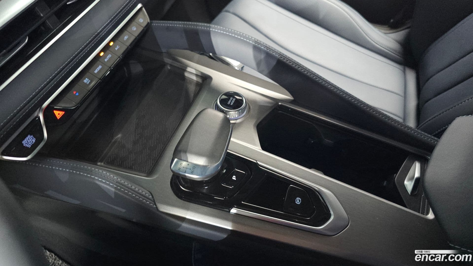 Main__Slider__Photo:Grand Koleos Renault-KoreaSamsung 2025.3-8