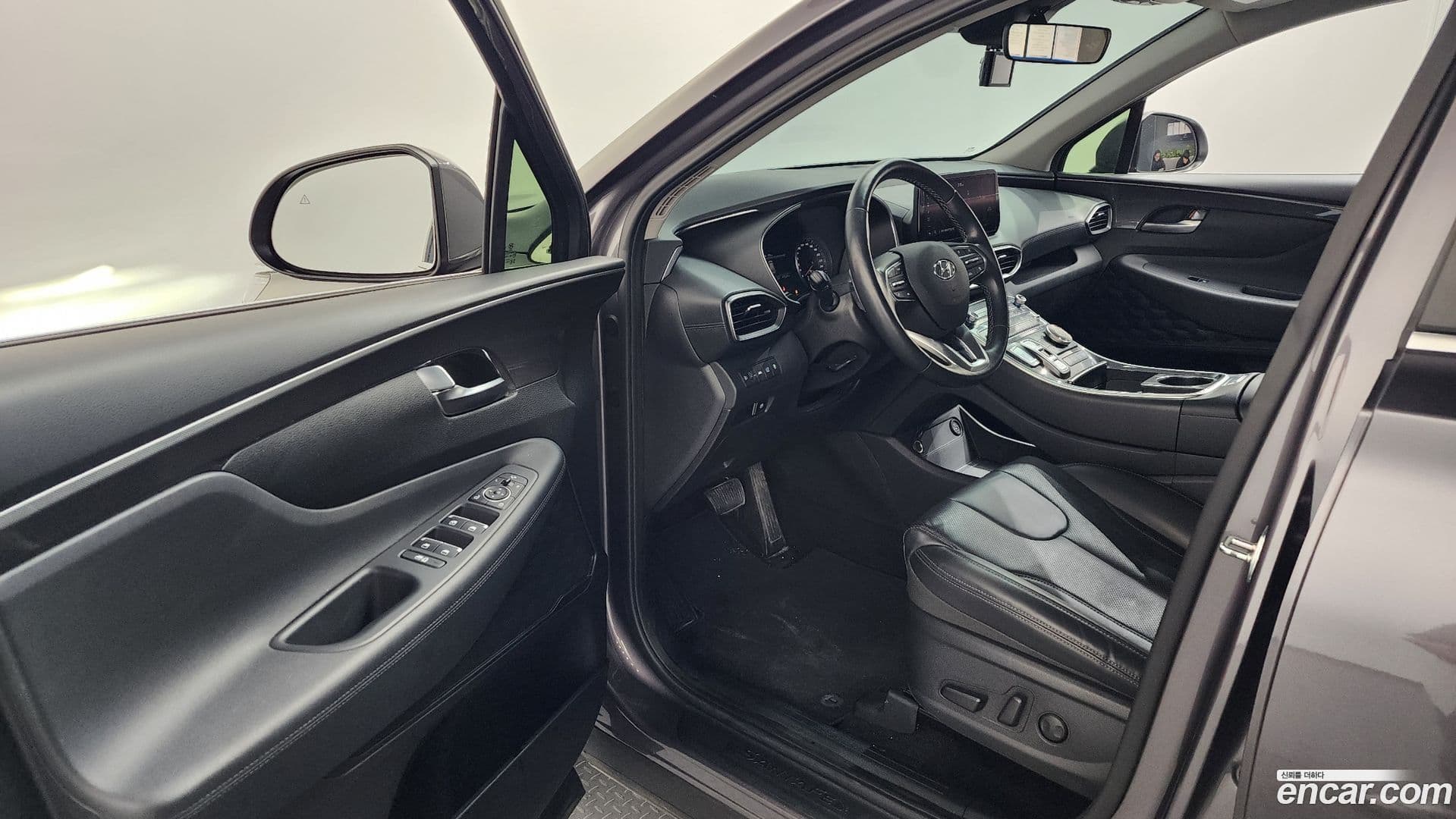 Main__Slider__Photo:Santafe Hyundai 2020.11-9