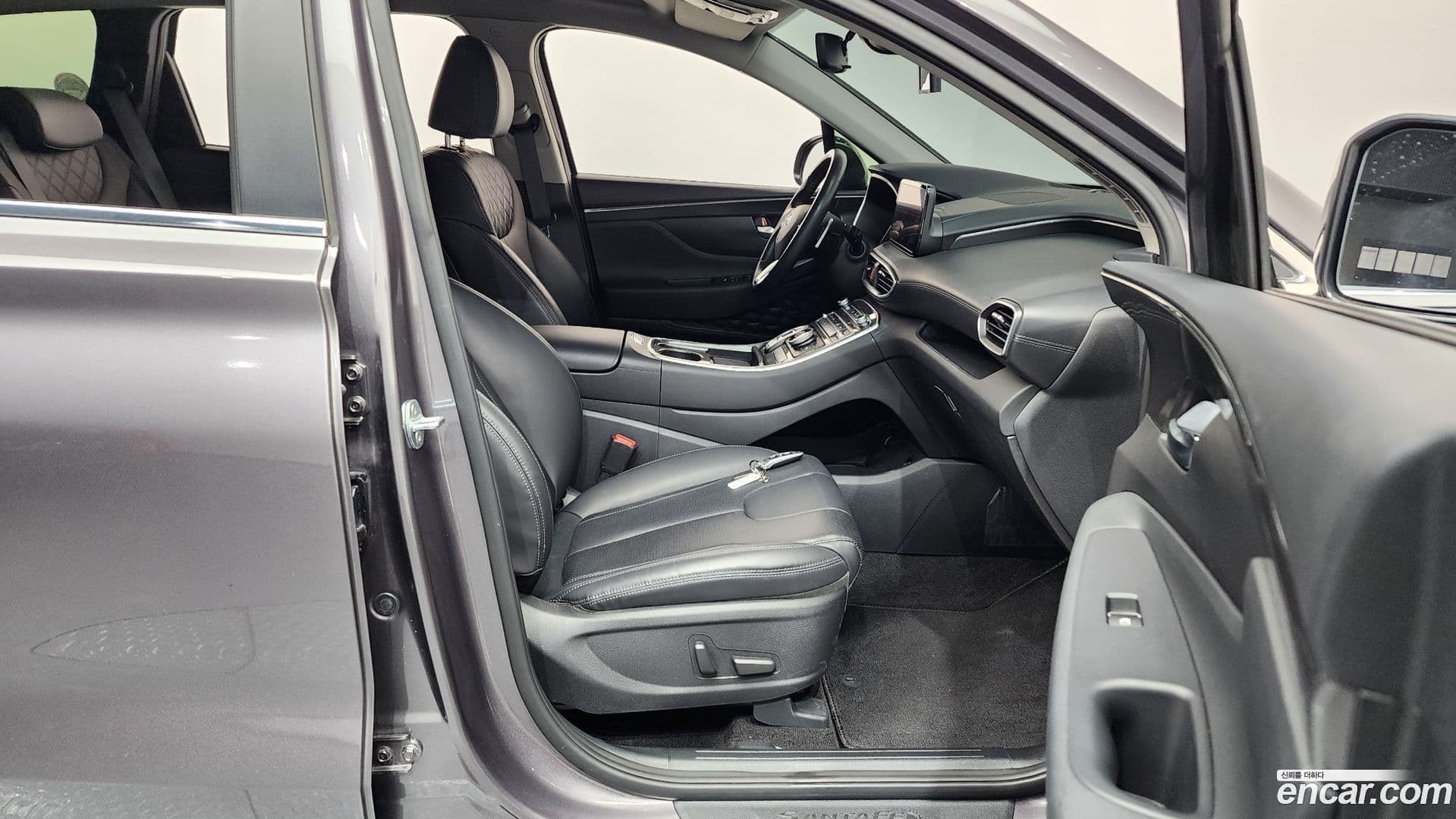 Main__Slider__Photo:Santafe Hyundai 2020.11-10