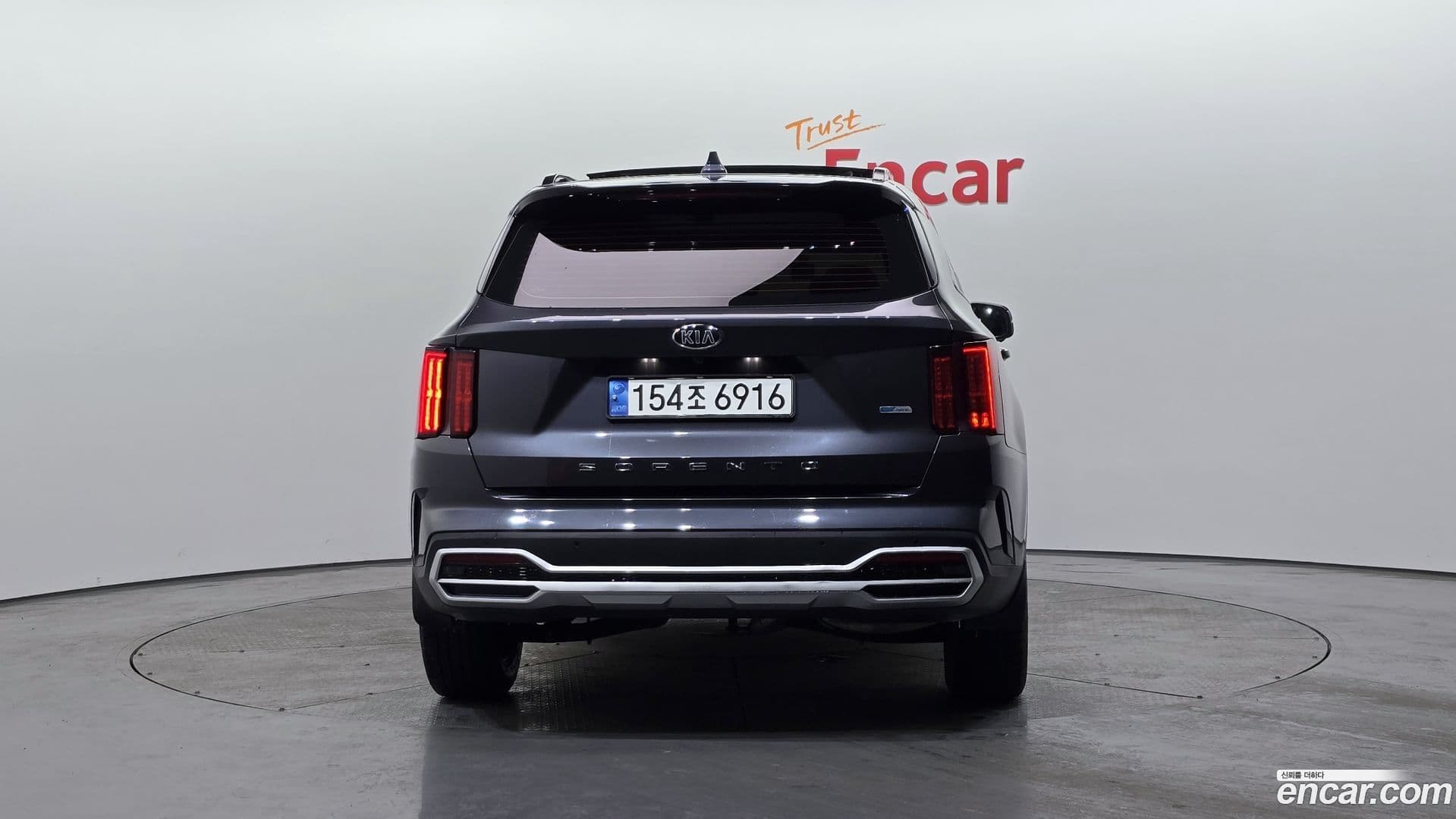 Main__Slider__Photo:Sorento Kia 2021.0-3