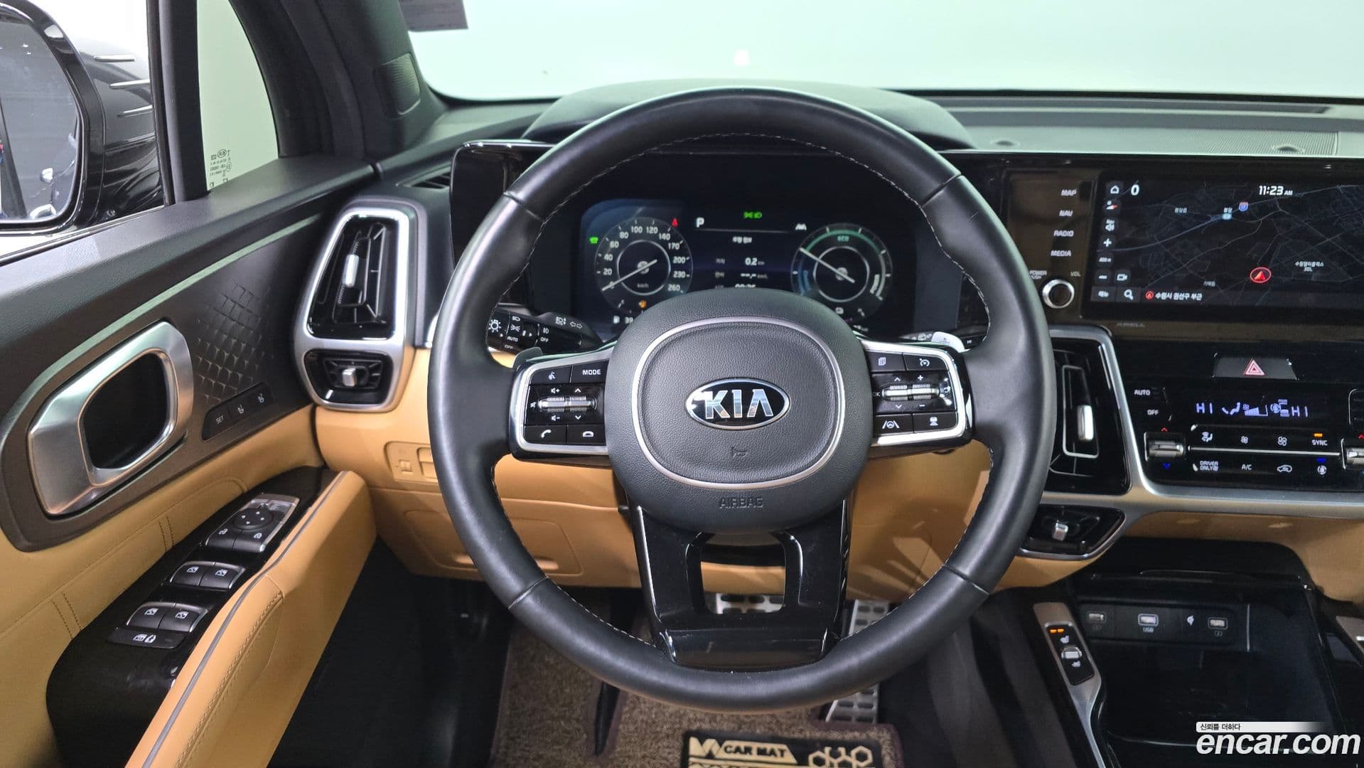 Main__Slider__Photo:Sorento Kia 2021.0-12