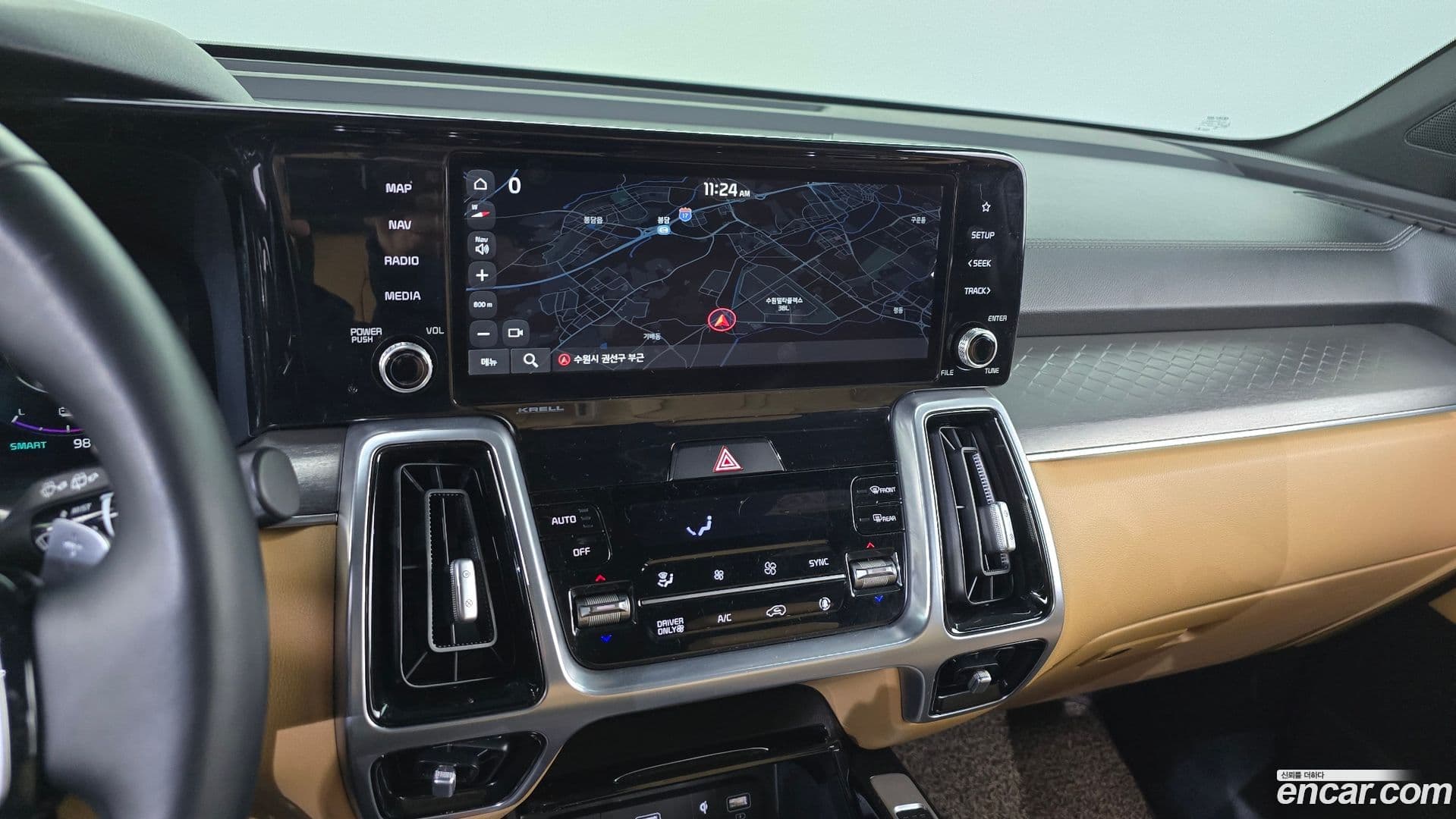 Main__Slider__Photo:Sorento Kia 2021.0-13