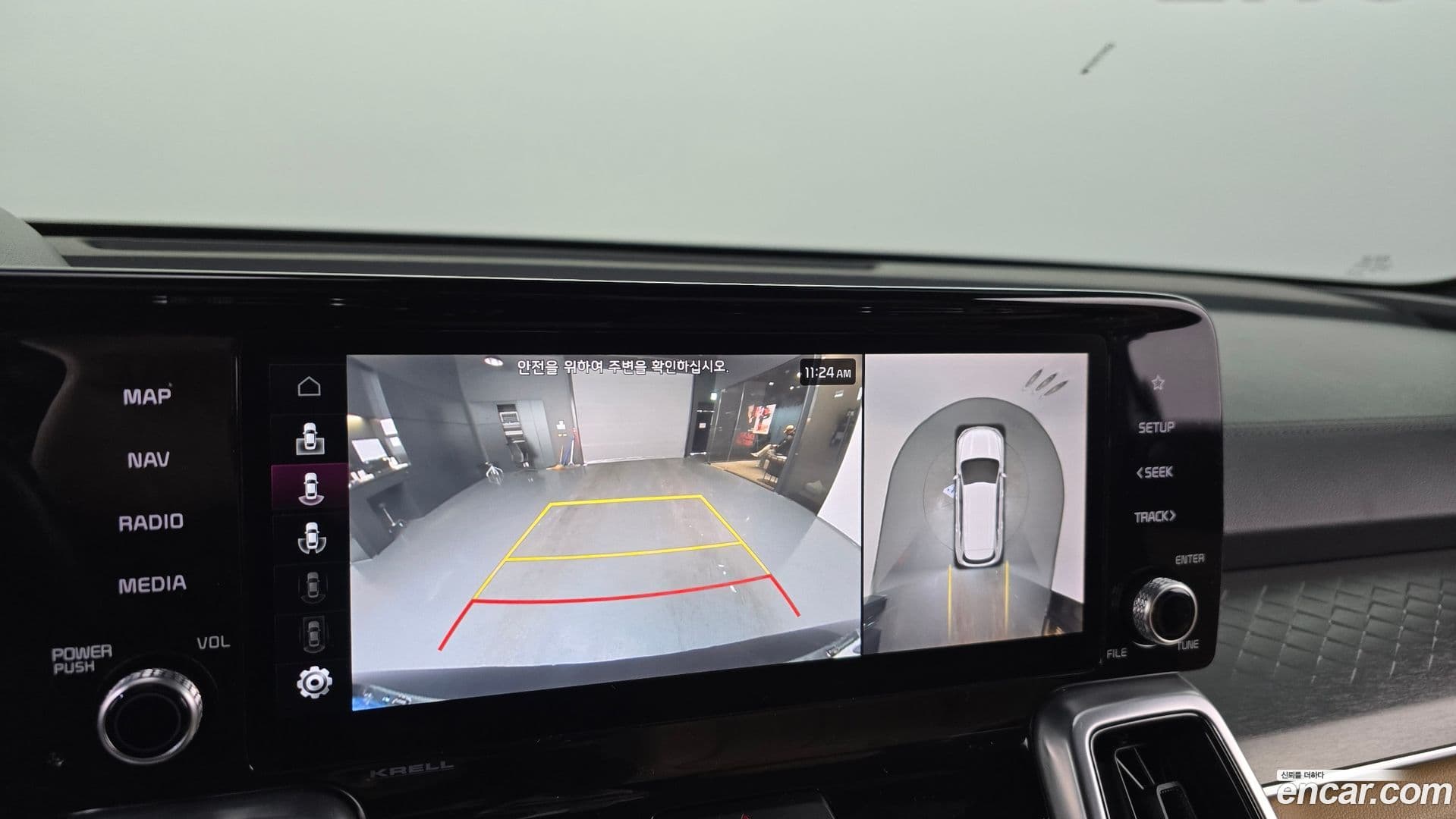 Main__Slider__Photo:Sorento Kia 2021.0-14