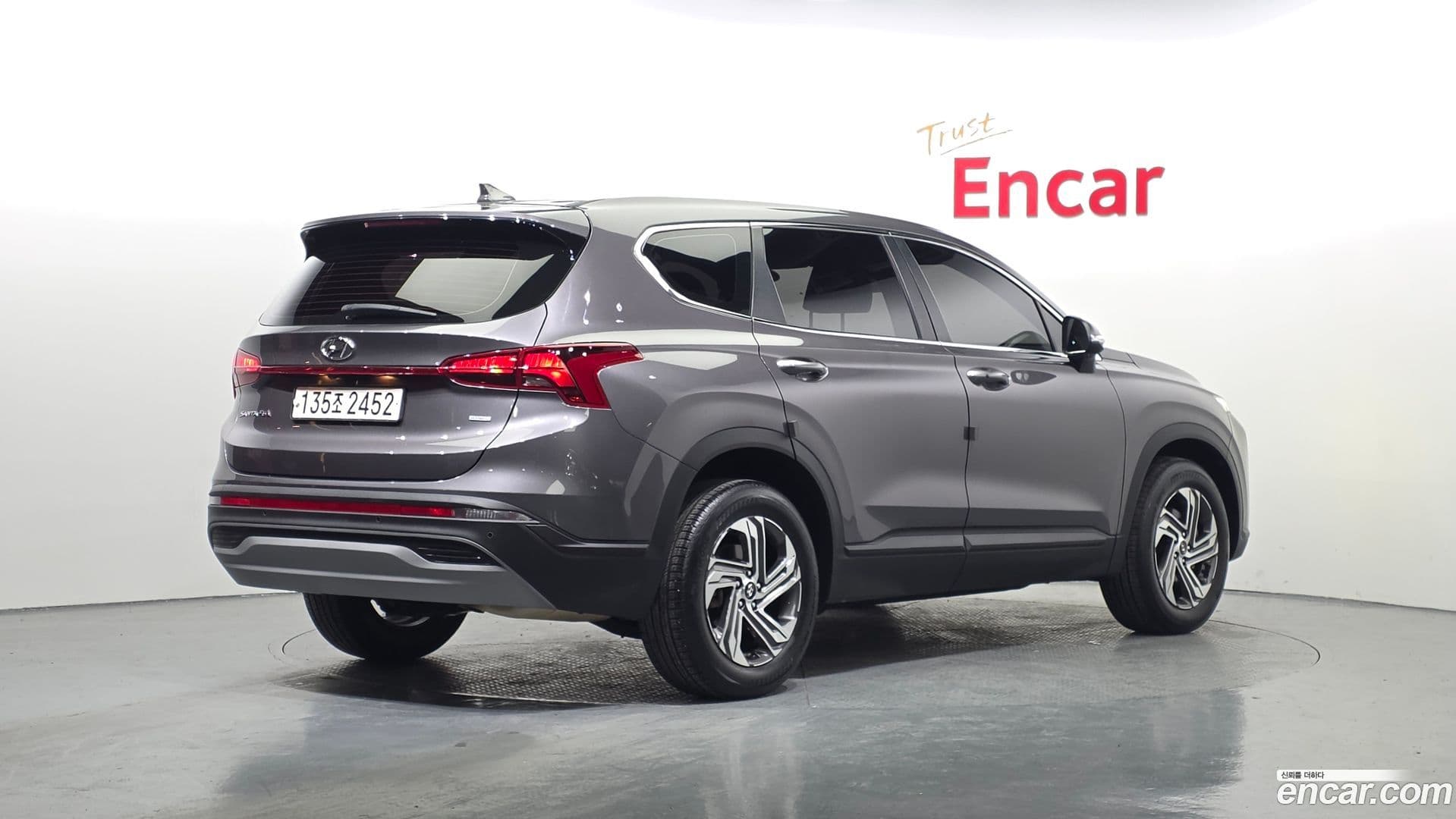 Main__Slider__Photo:Santafe Hyundai 2022.3-1