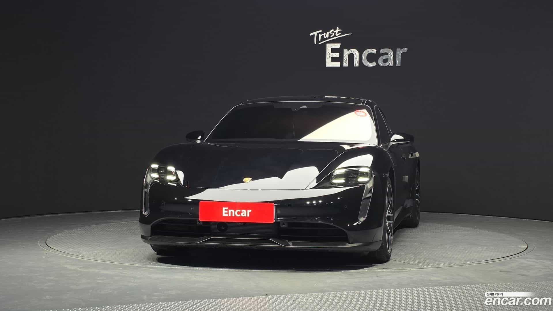 Taycan Porsche 2021.1-OUTER-003