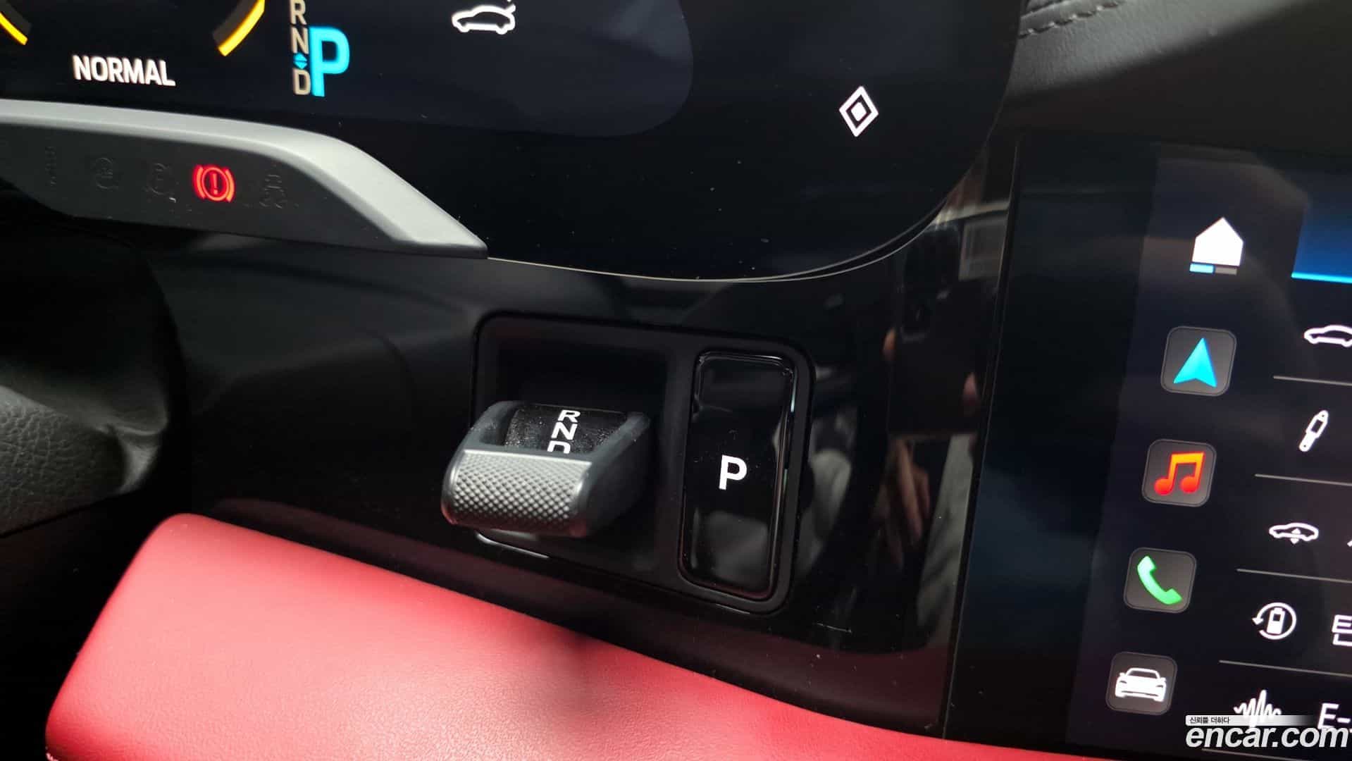 Taycan Porsche 2021.1-INNER-009