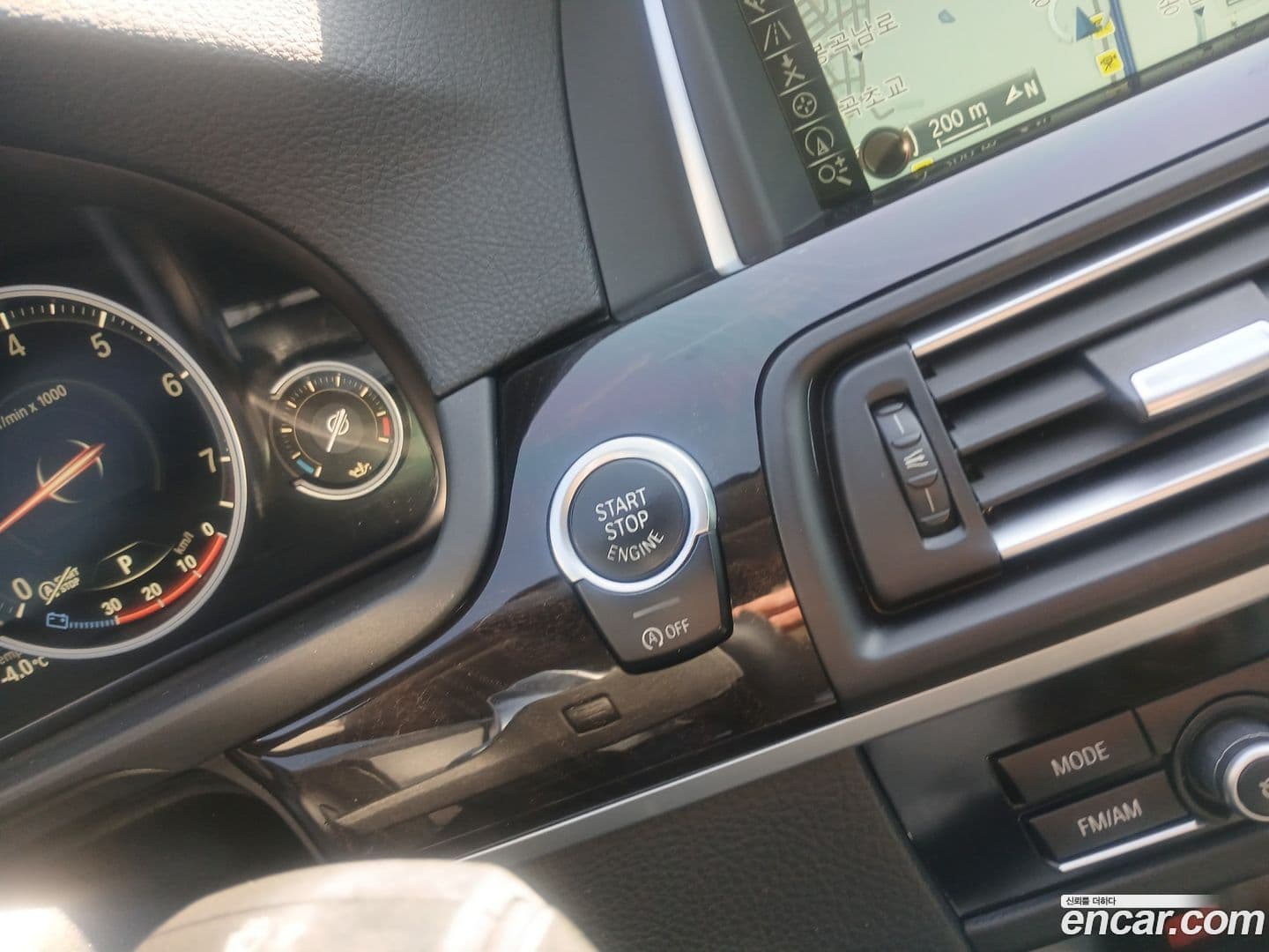 Main__Slider__Photo:5-Series BMW 2014.8-18