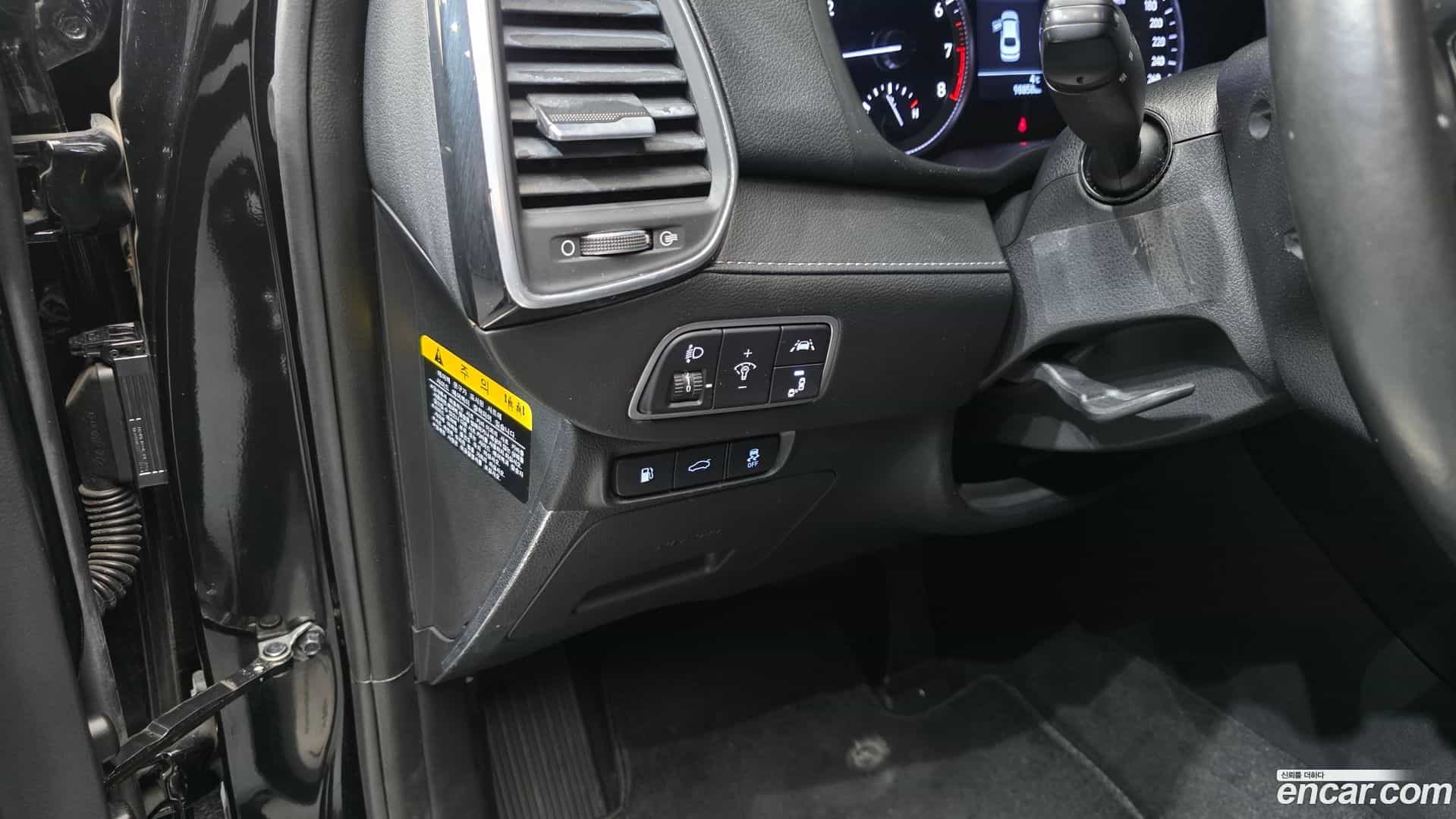 Grandeur Hyundai 2018.11-OPTION-019