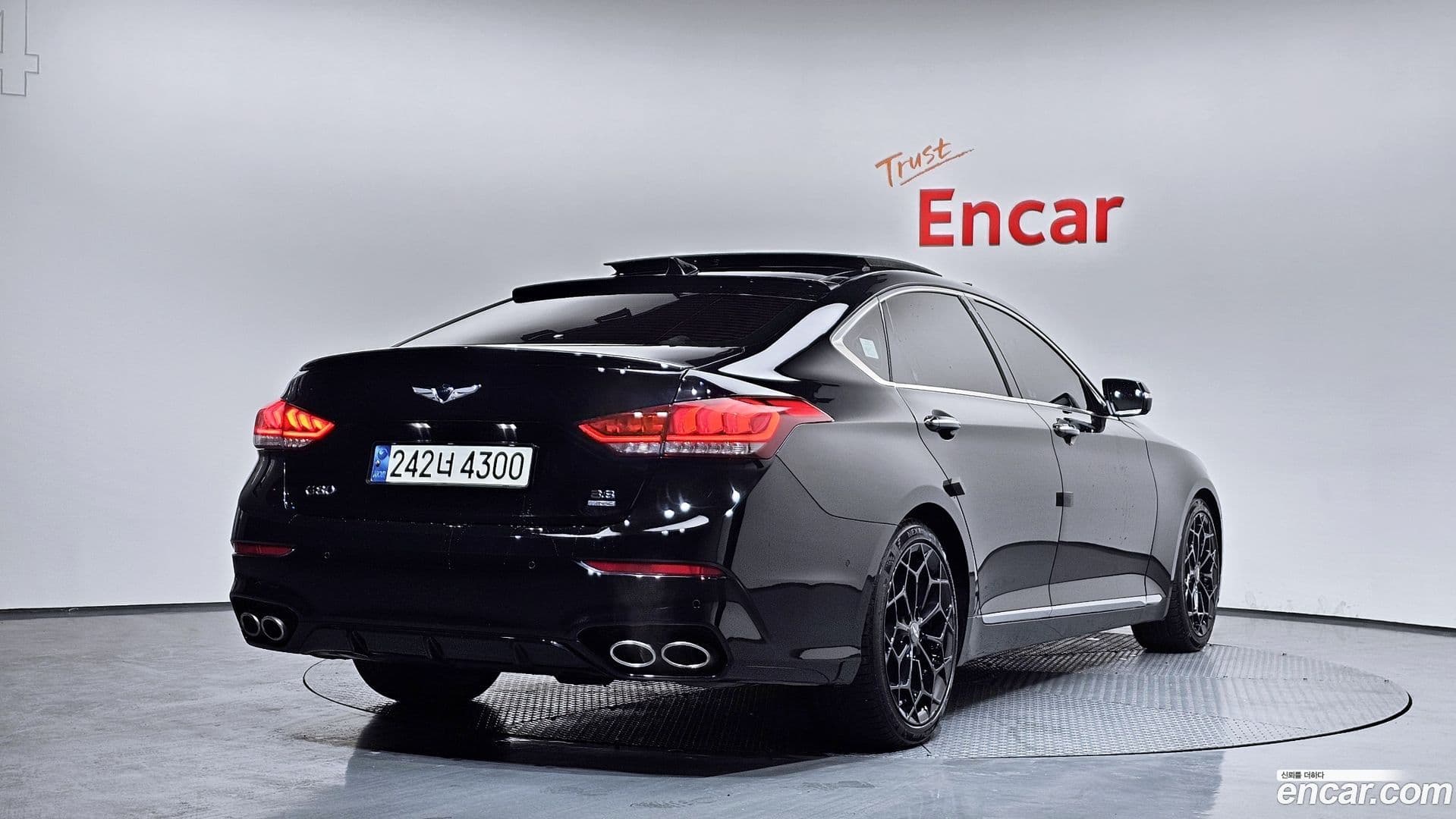 Main__Slider__Photo:Genesis Hyundai 2015.10-1