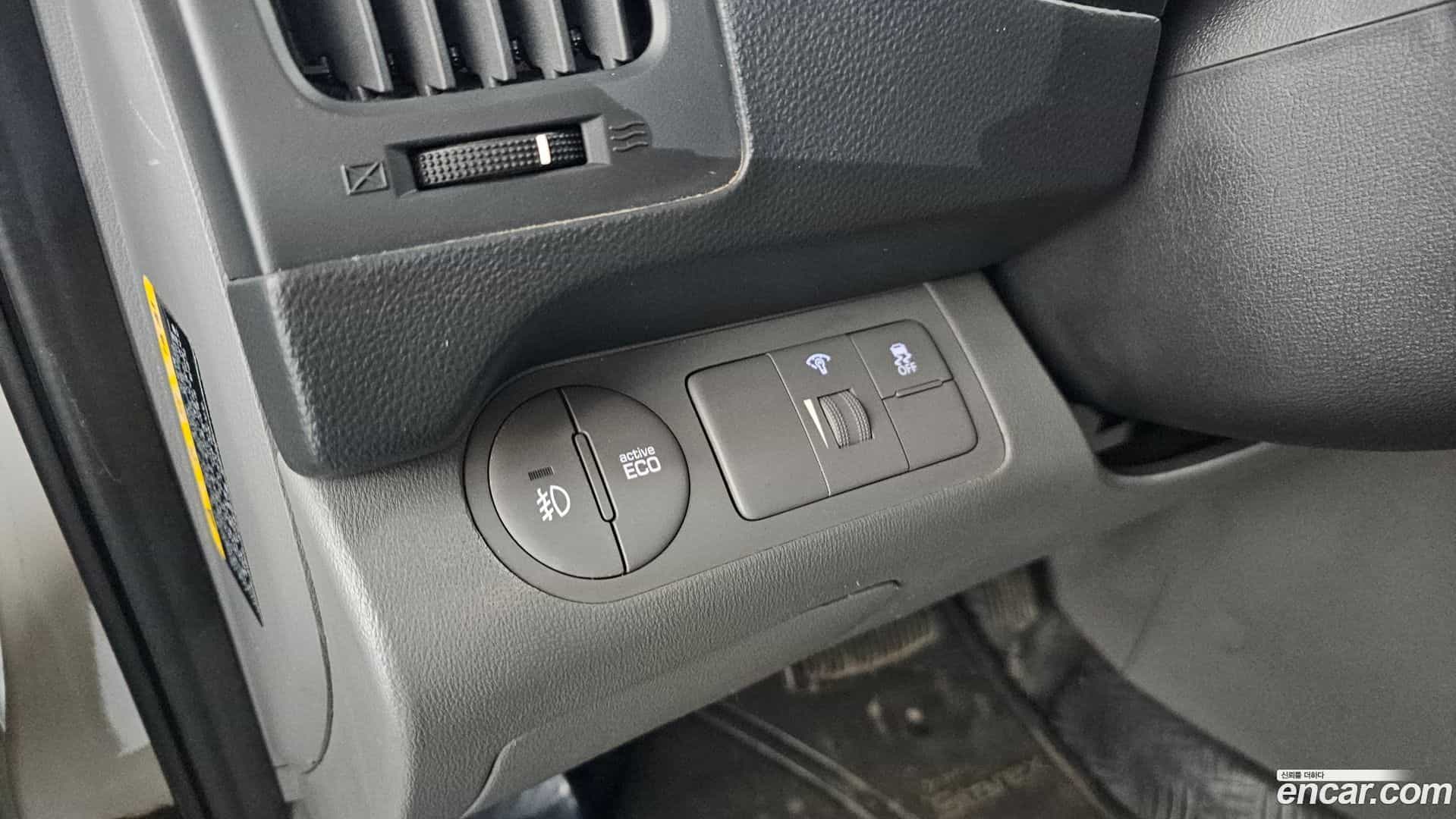 Starex Hyundai 2018.8-OPTION-020