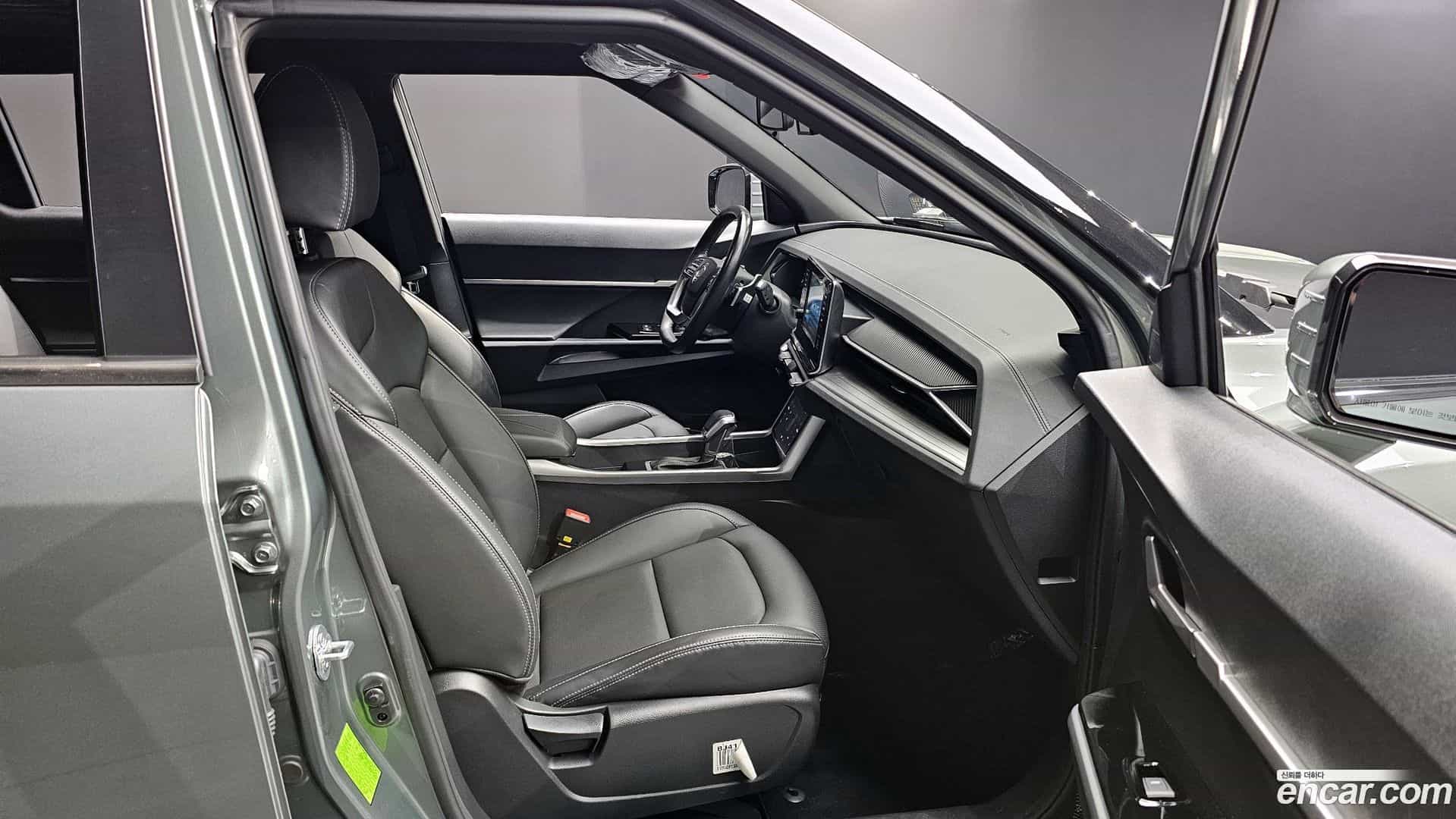 Torres KG_Mobility_Ssangyong 2023.9-OPTION-015