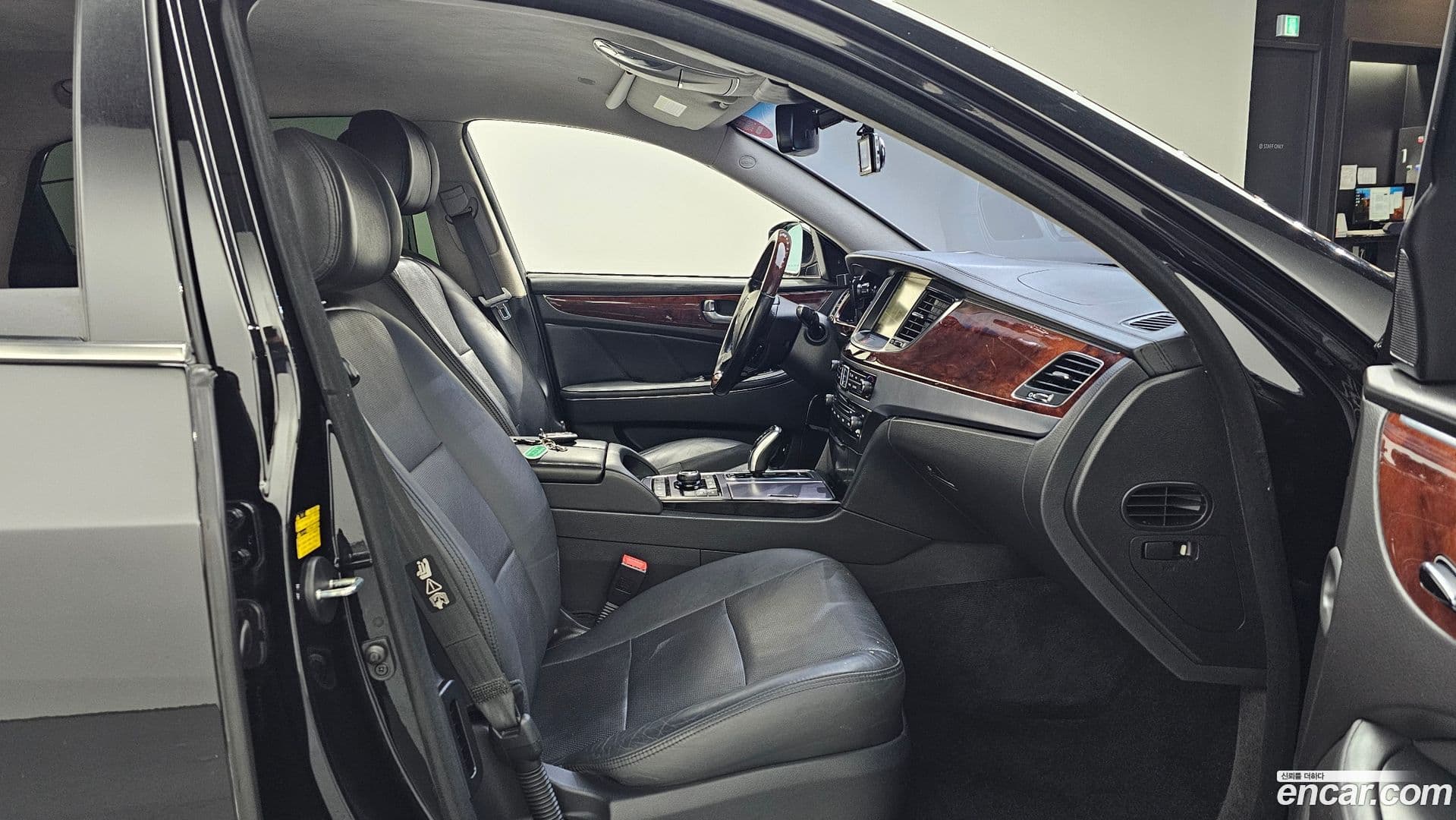 Main__Slider__Photo:Equus Hyundai 2015.2-9