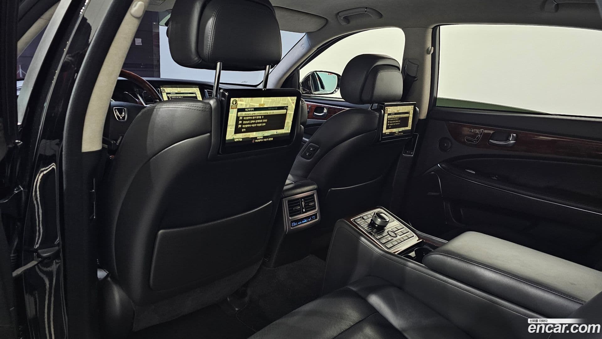 Main__Slider__Photo:Equus Hyundai 2015.2-12