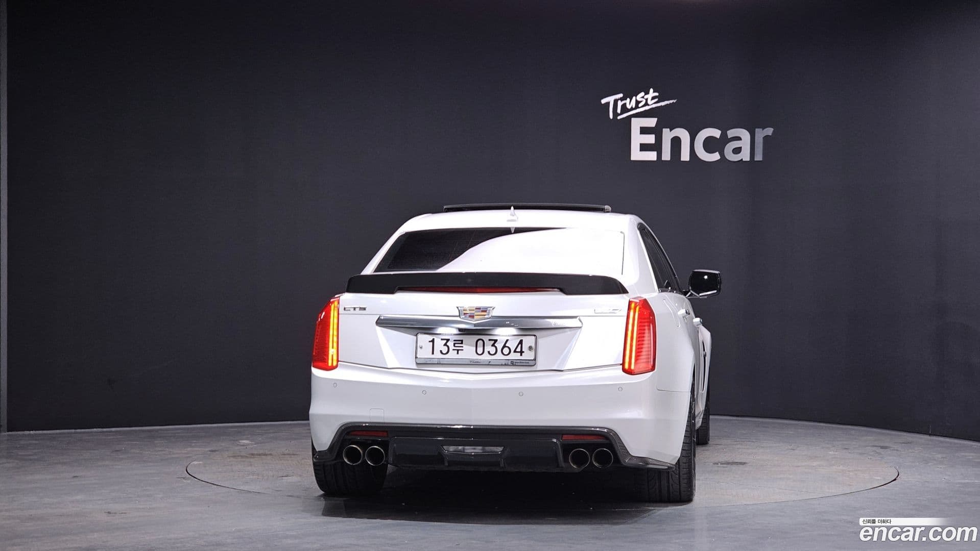 Main__Slider__Photo:CTS-V Cadillac 2016.8-3