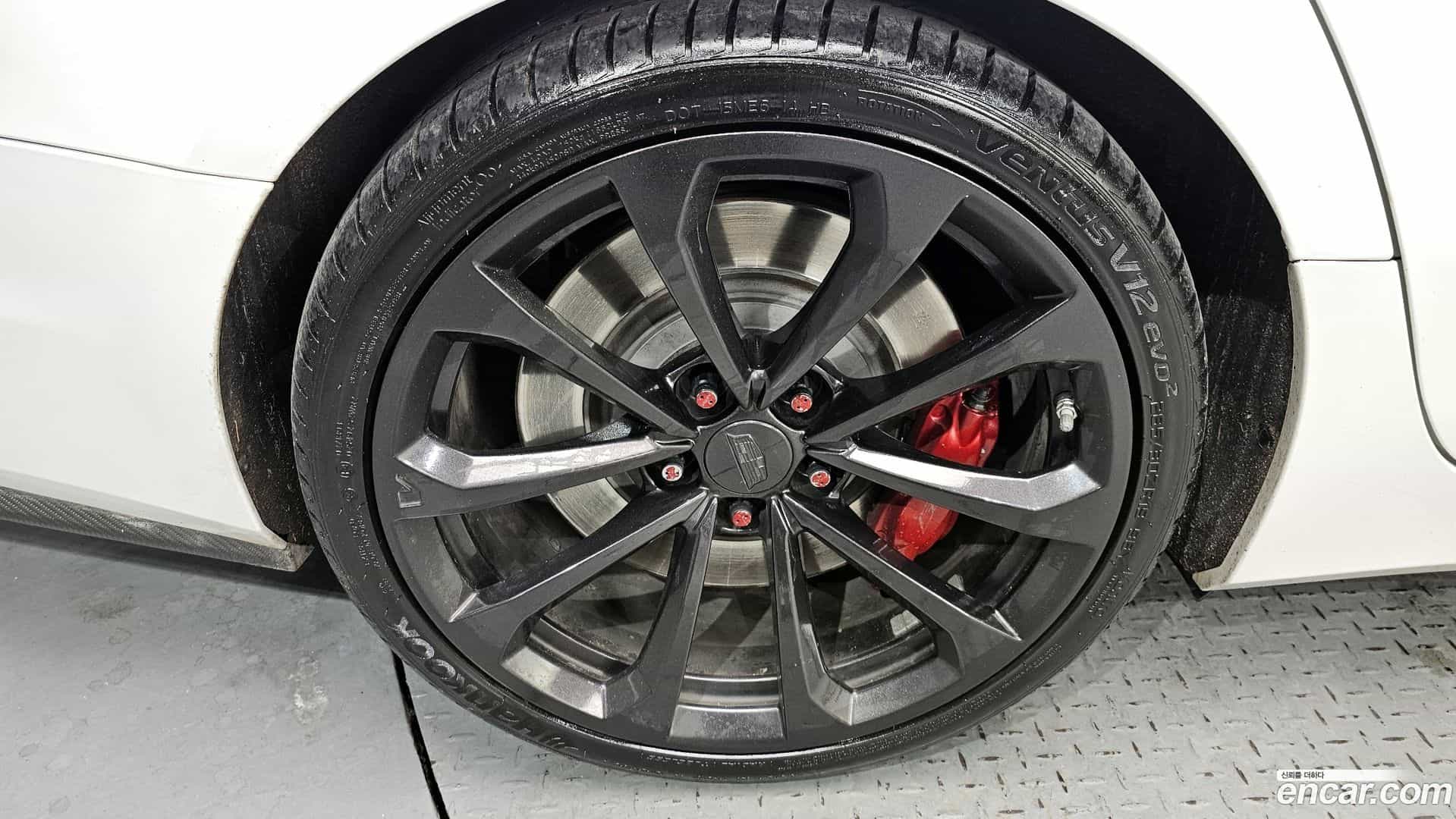 CTS-V Cadillac 2016.8-OUTER-005