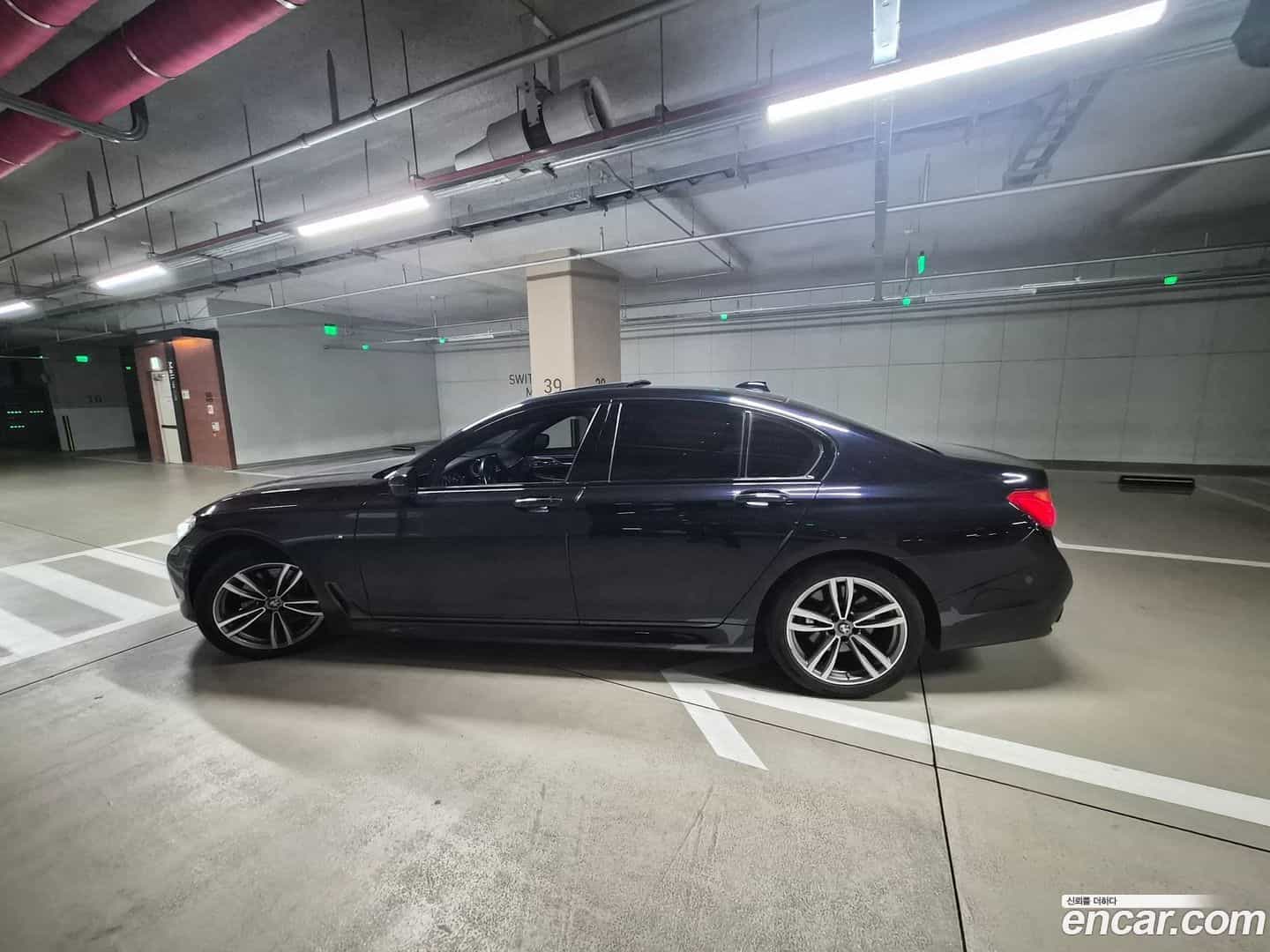 7-Series BMW 2016.10-OUTER-004