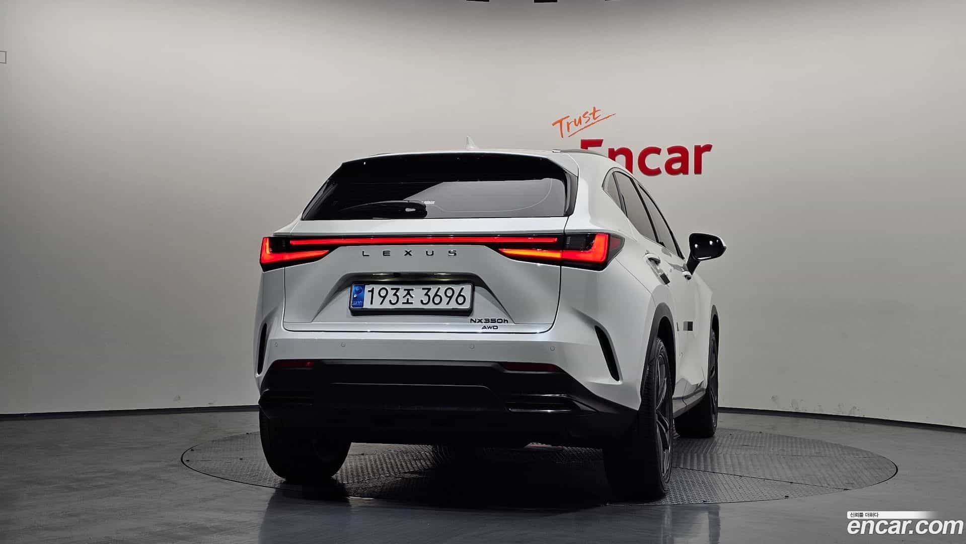 NX Lexus 2024.11-OUTER-004