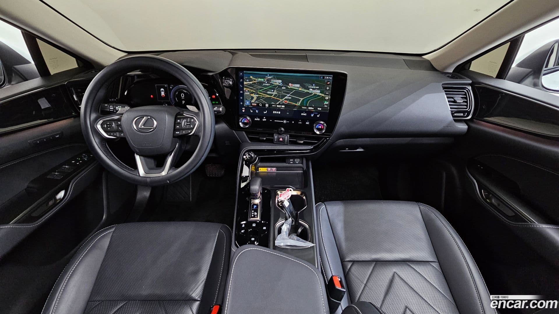 Main__Slider__Photo:NX Lexus 2024.11-6