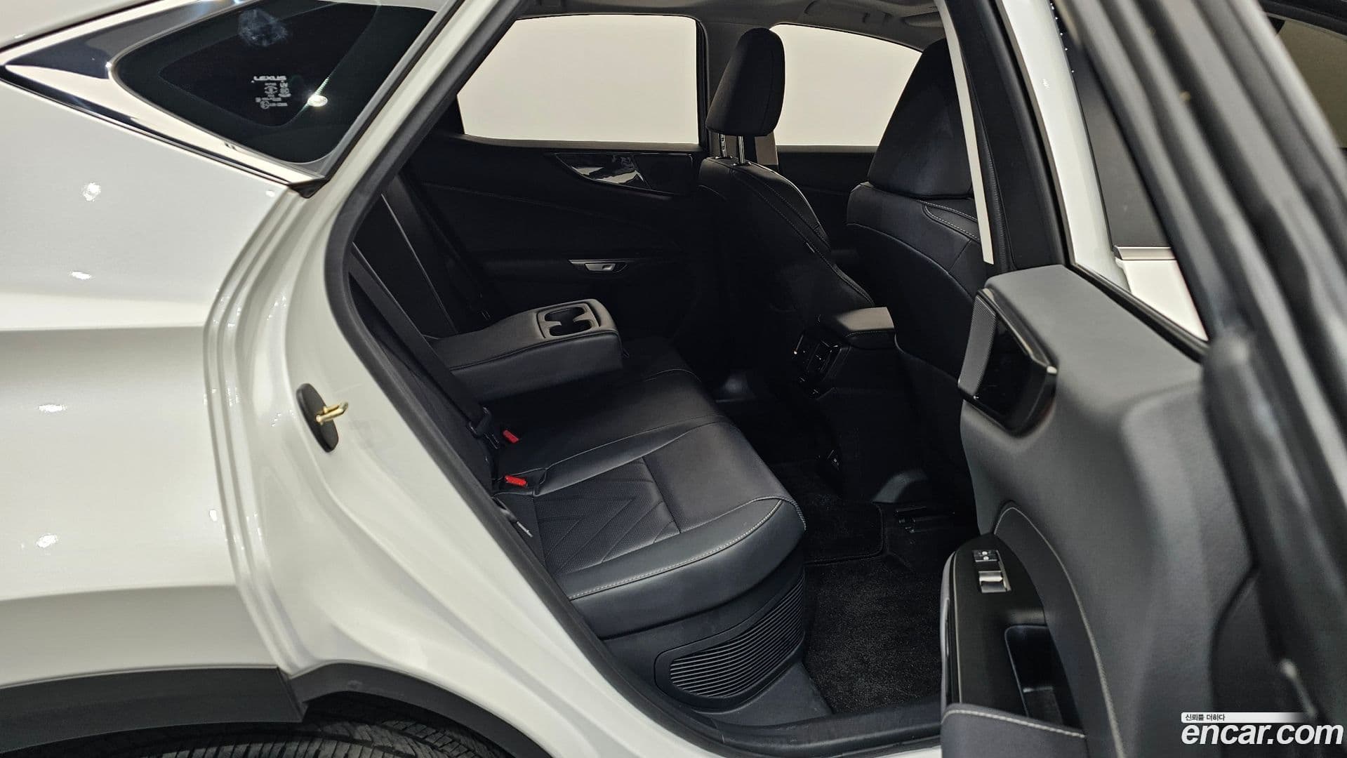 Main__Slider__Photo:NX Lexus 2024.11-11