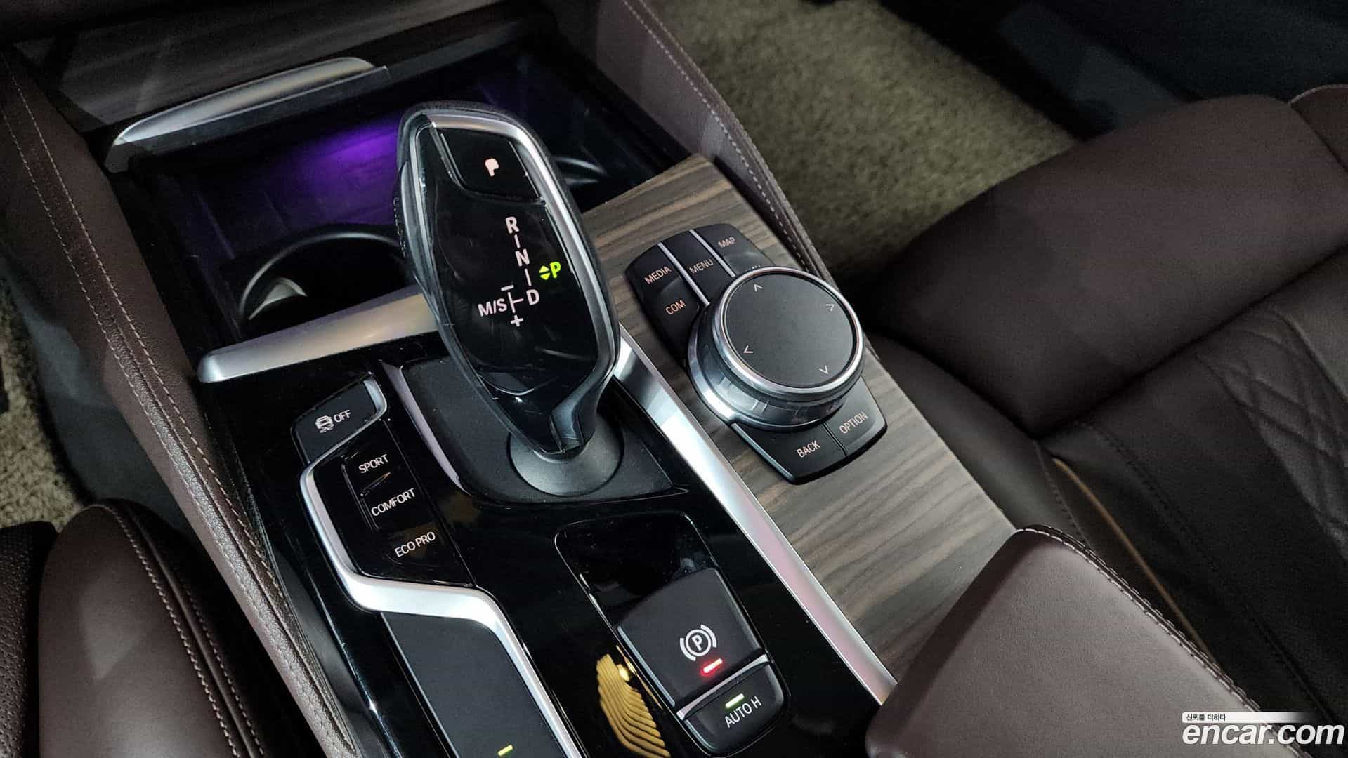 5-Series BMW 2019.3-INNER-009