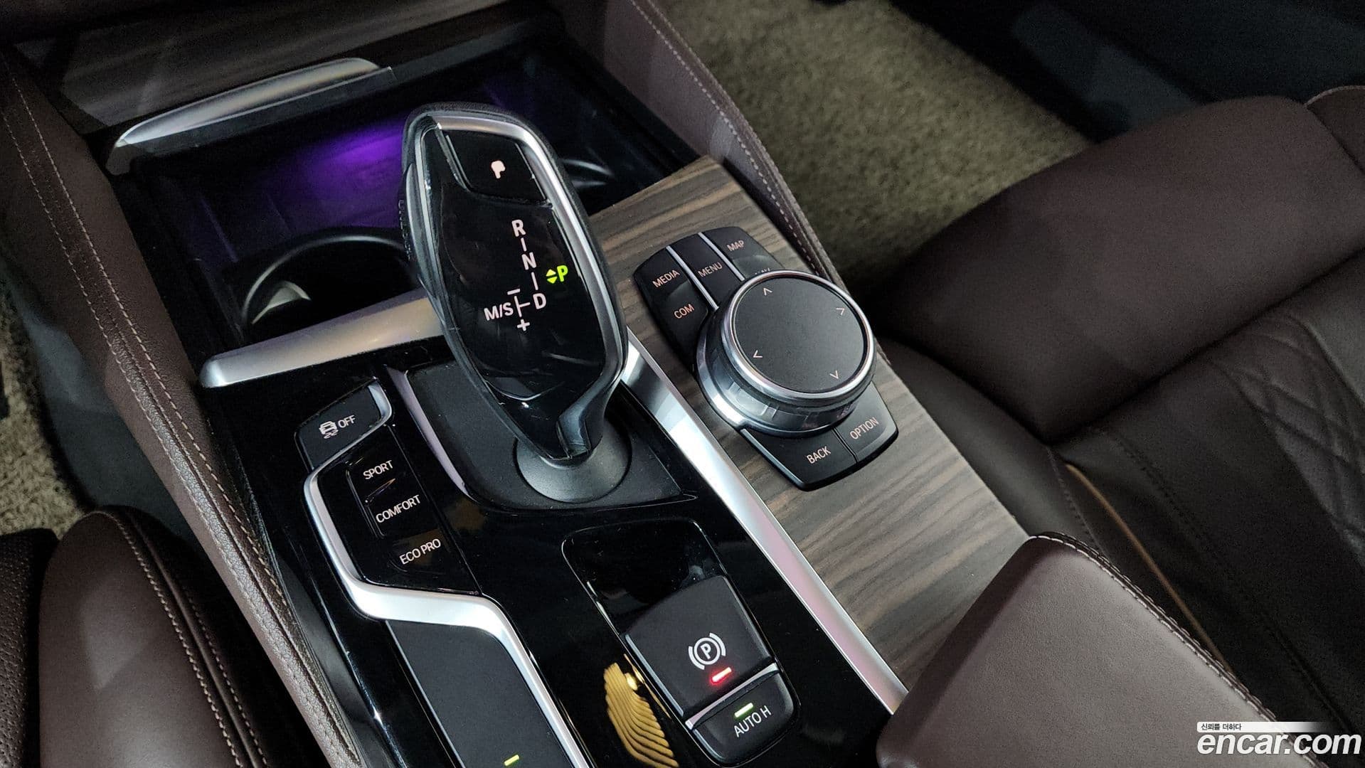 Main__Slider__Photo:5-Series BMW 2019.3-8