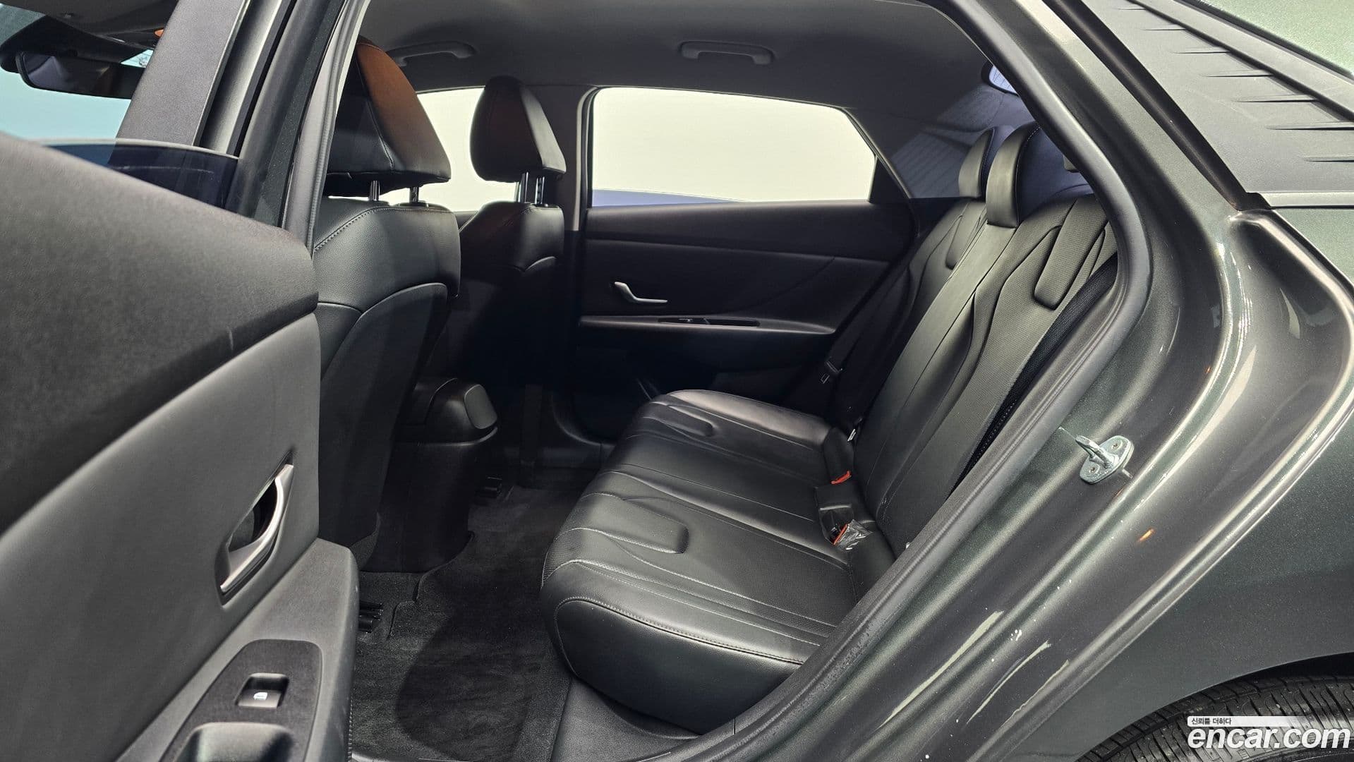 Main__Slider__Photo:AVANTE Hyundai 2021.4-11