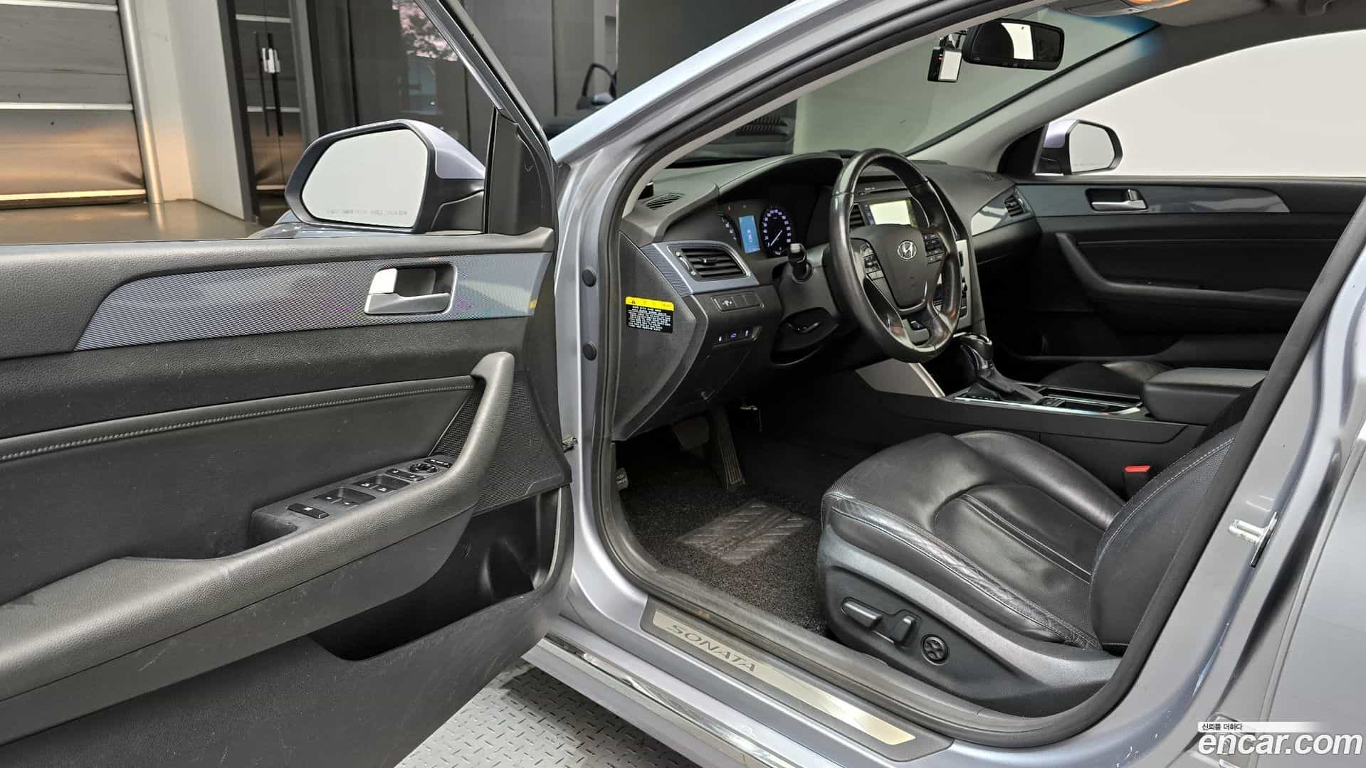 Sonata Hyundai 2015.6-OPTION-015