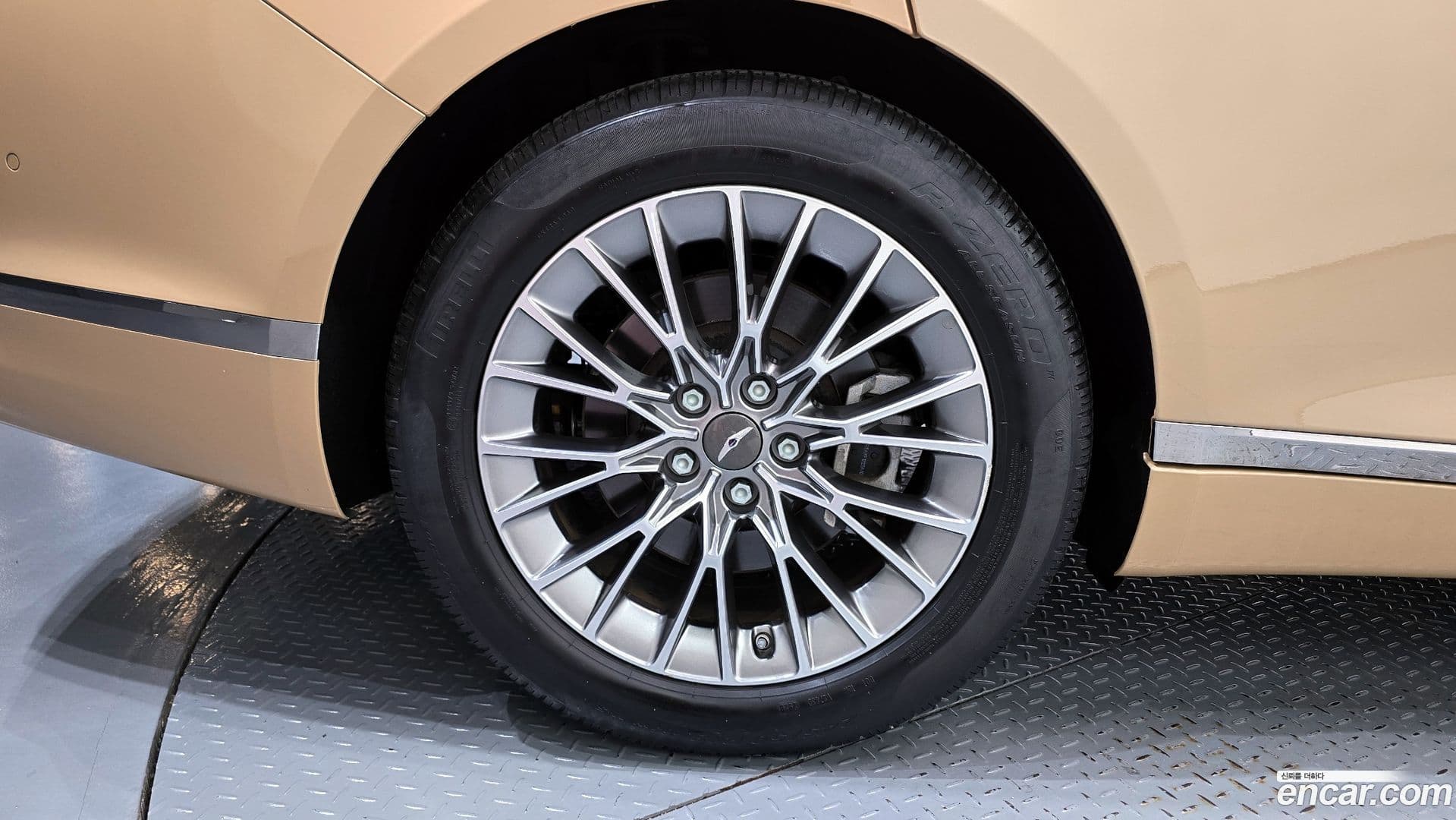 Main__Slider__Photo:G80 Genesis 2020.11-4