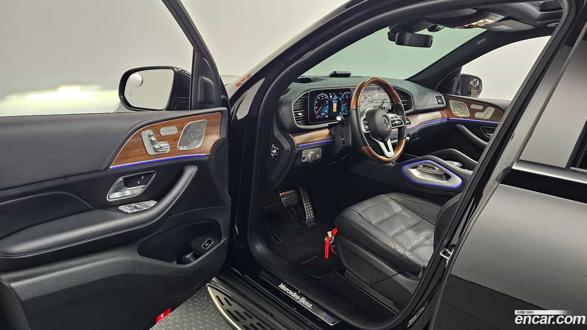 GLS-Class Mercedes-Benz 2021.6-INNER-010