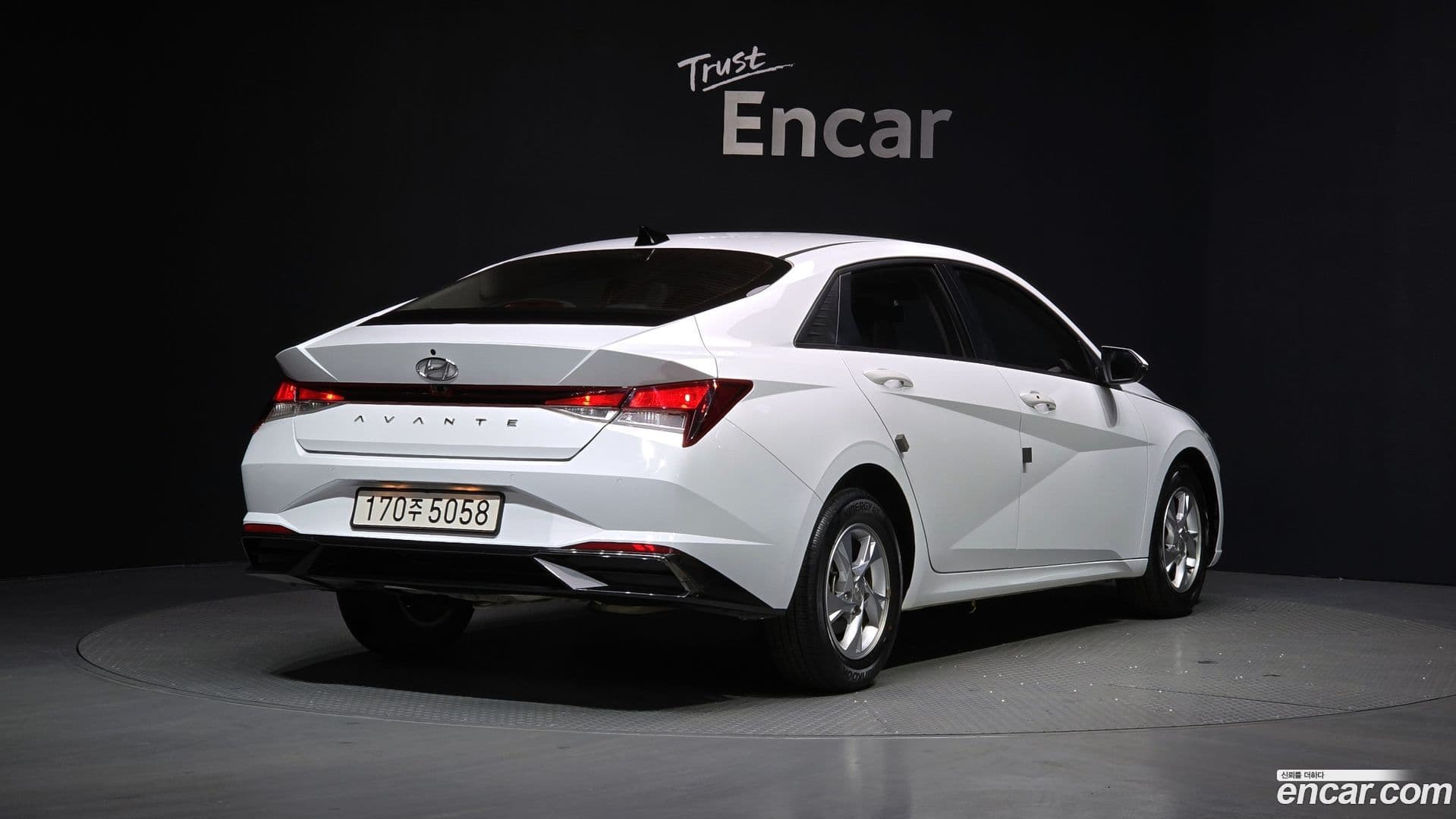 Main__Slider__Photo:AVANTE Hyundai 2020.11-1