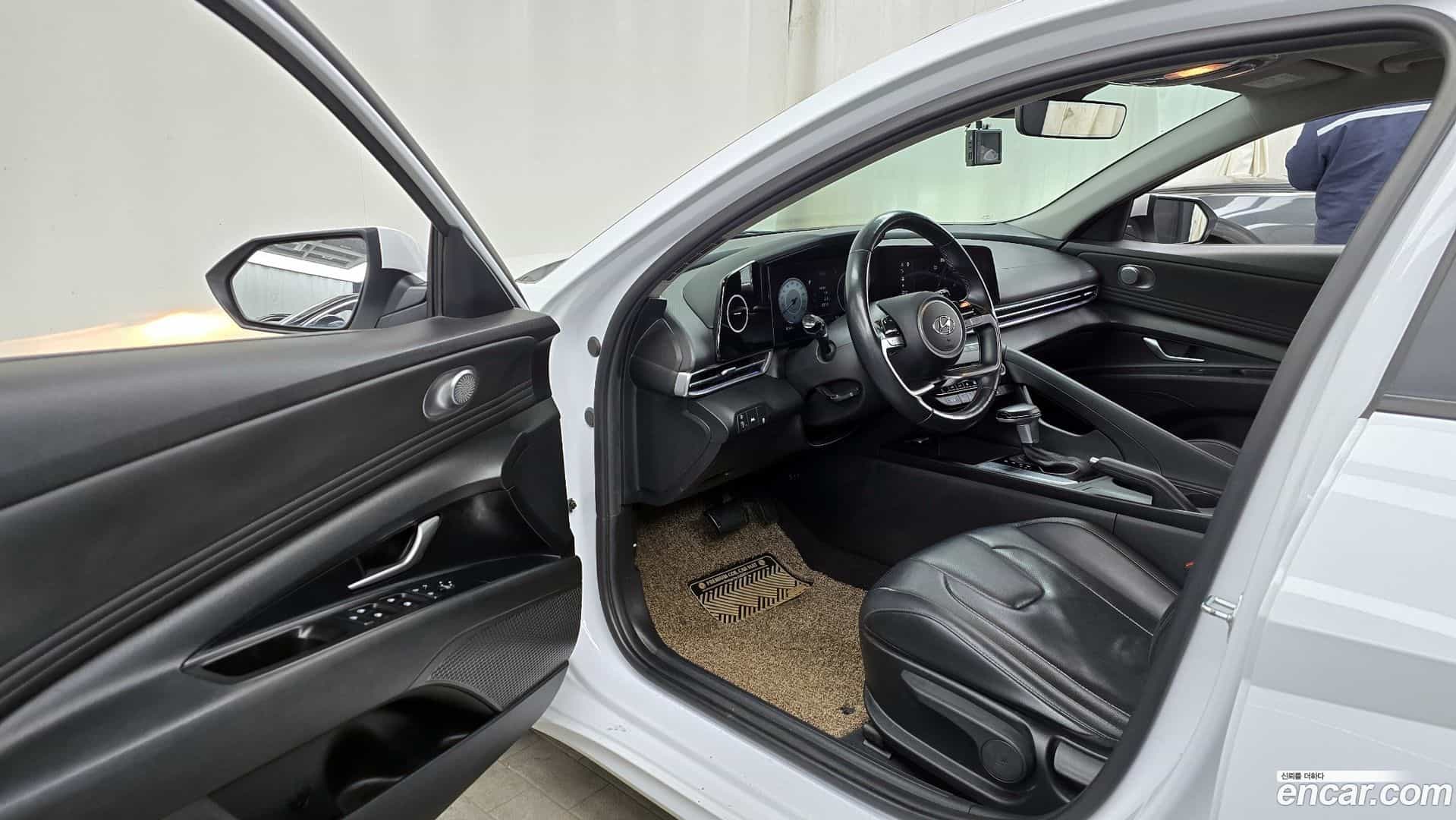 AVANTE Hyundai 2020.11-INNER-010