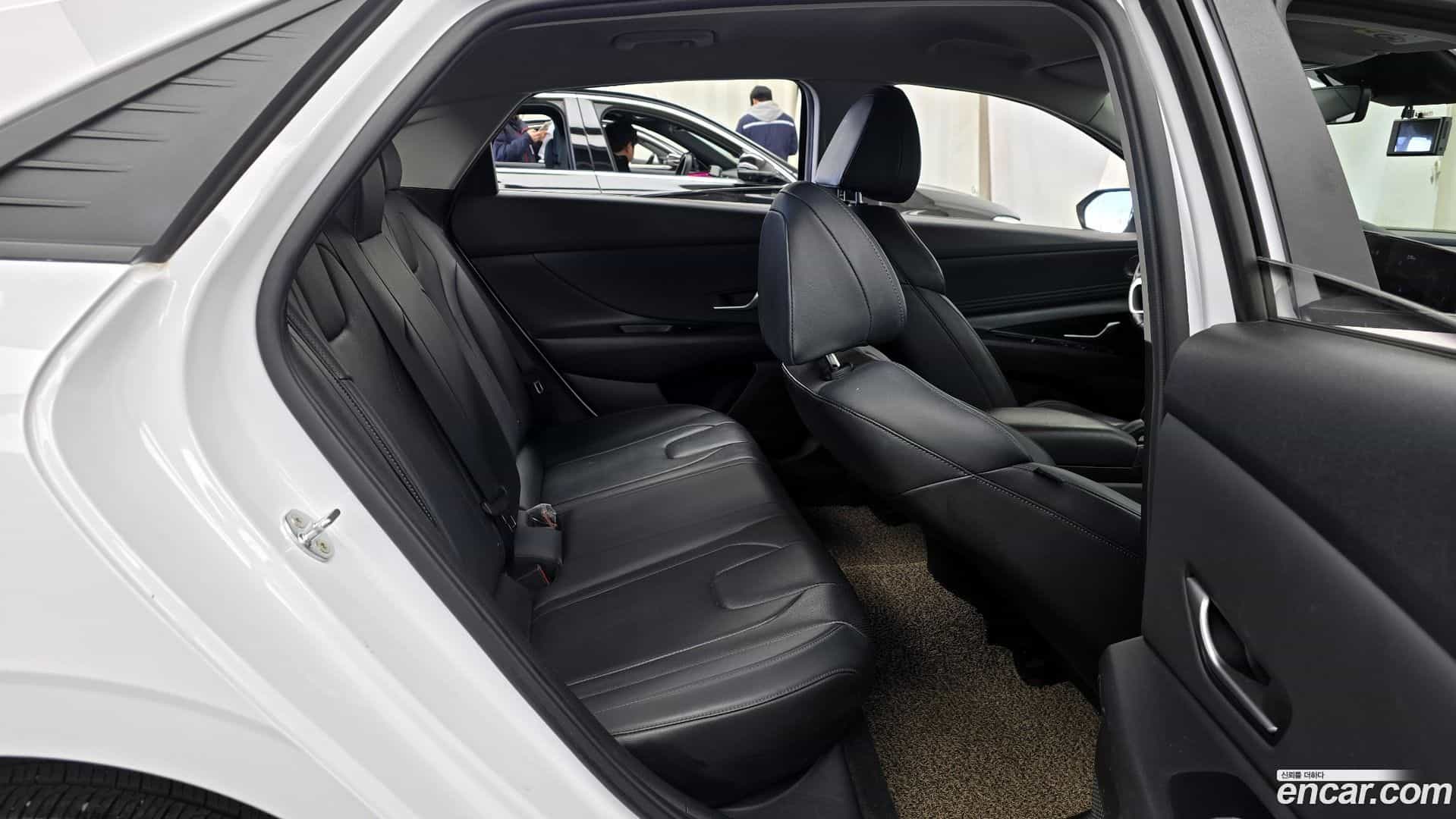 AVANTE Hyundai 2020.11-OPTION-016