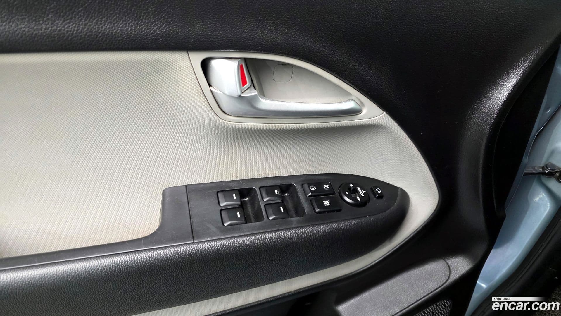 Main__Slider__Photo:RAY Kia 2013.7-15