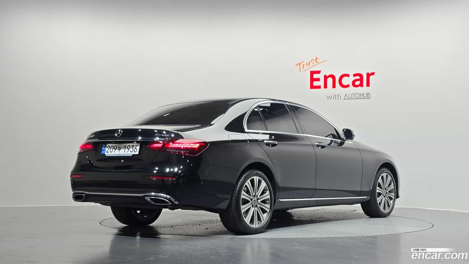 E-Class Mercedes-Benz 2023.4-OUTER-002