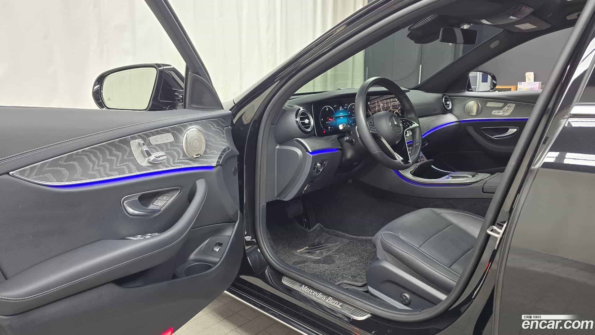 E-Class Mercedes-Benz 2023.4-INNER-010