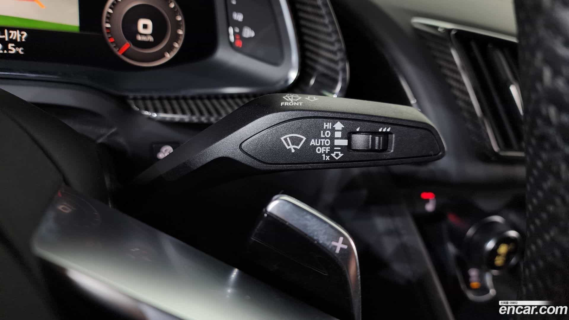 R8 Audi 2022.1-OPTION-022