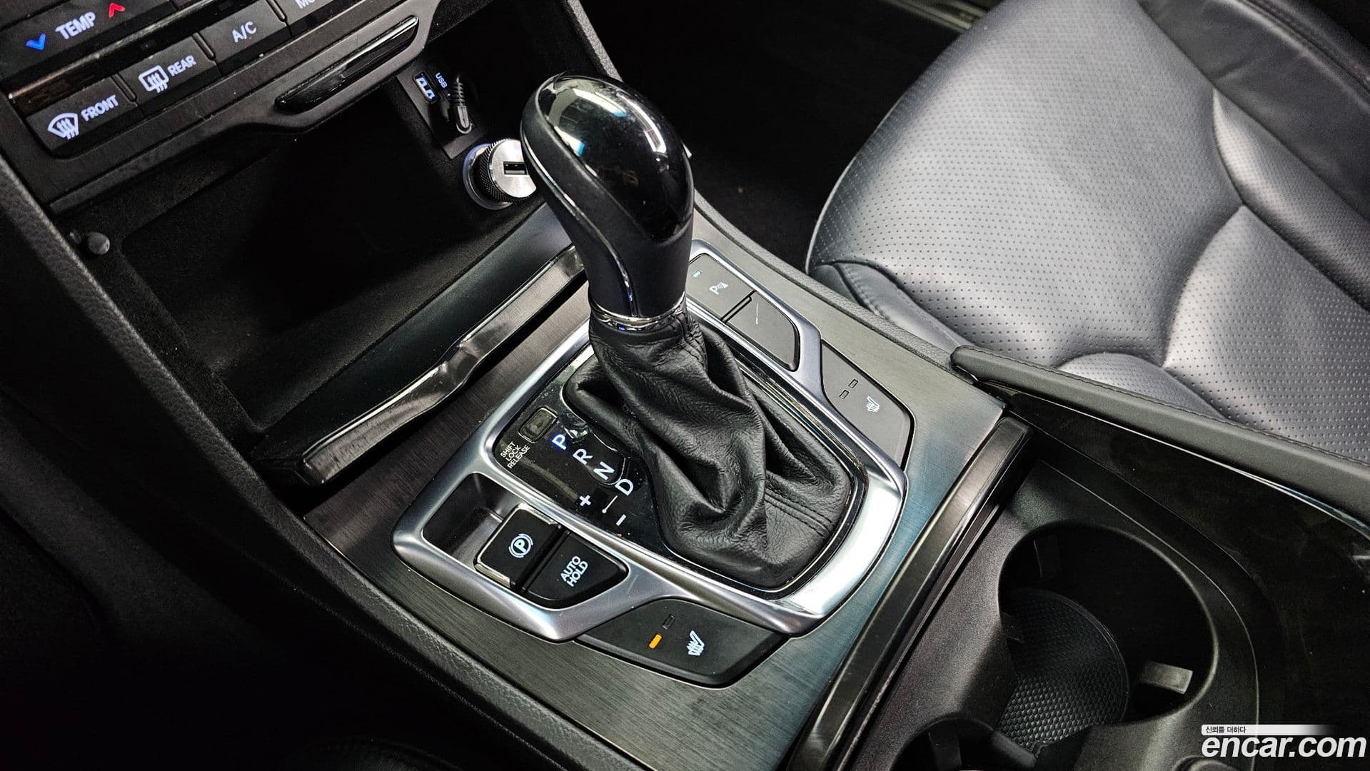 Main__Slider__Photo:Grandeur Hyundai 2015.9-8