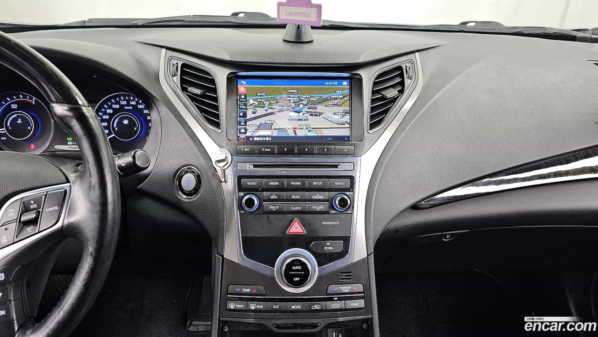 Grandeur Hyundai 2015.9-OPTION-018