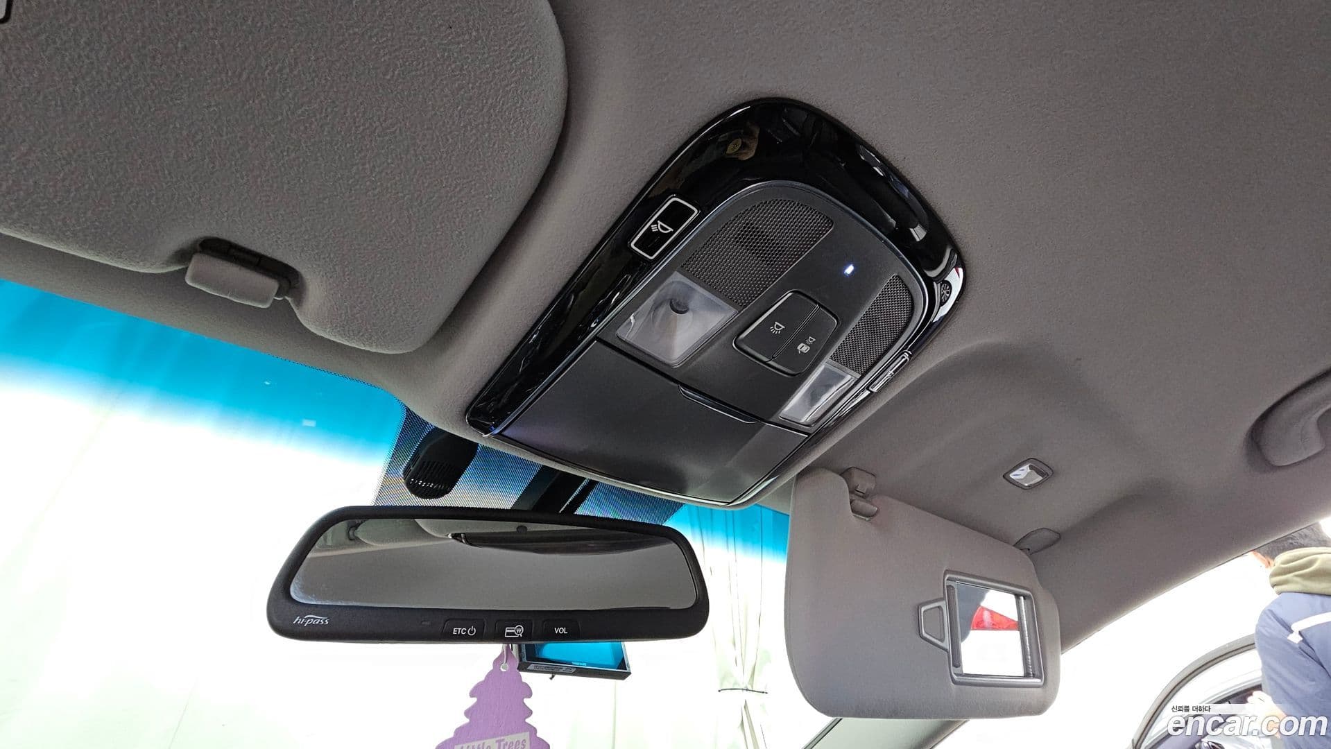 Main__Slider__Photo:Grandeur Hyundai 2015.9-16