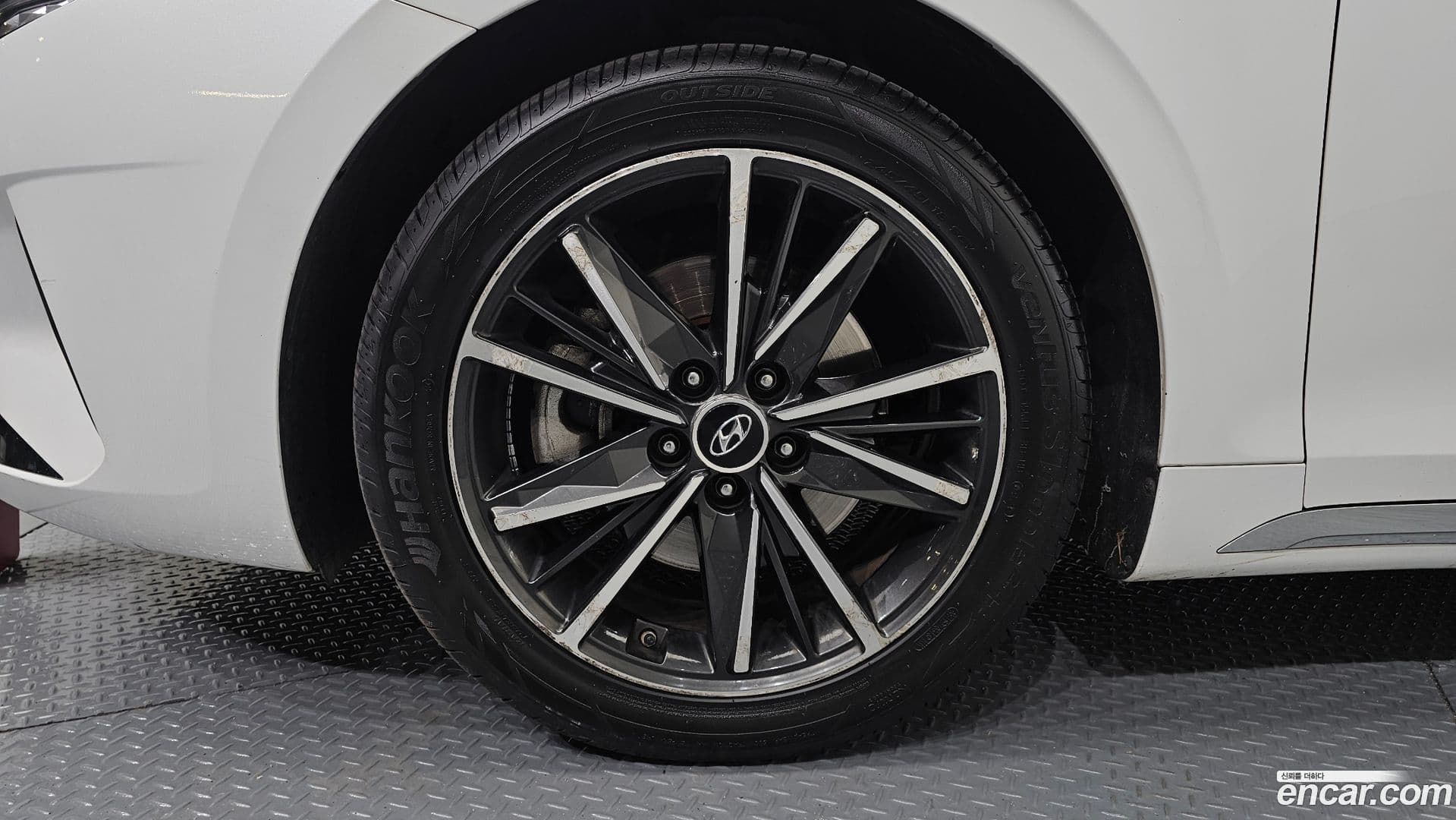 Main__Slider__Photo:Grandeur Hyundai 2020.4-4